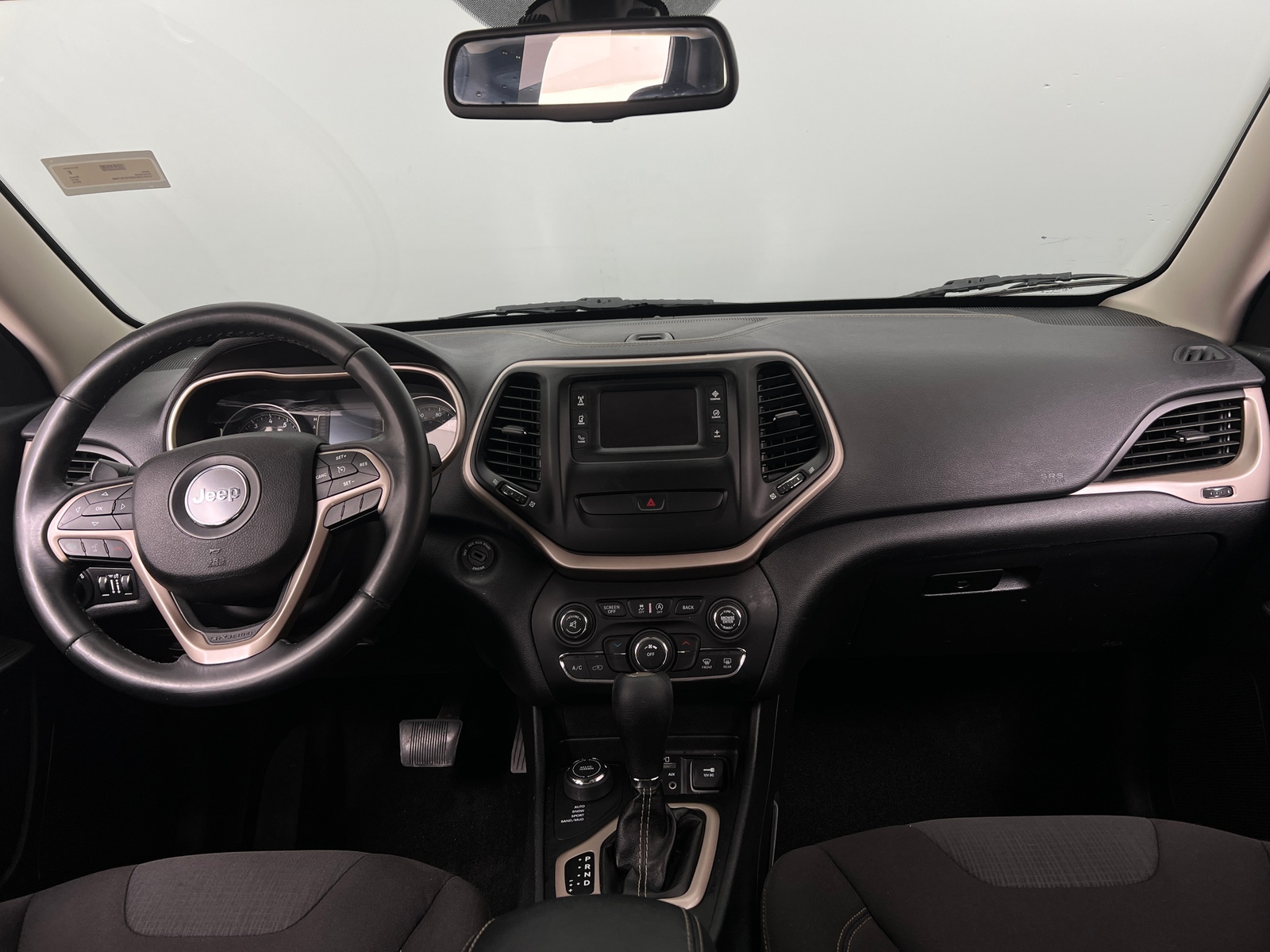 Thumbnail: 2015 Jeep Cherokee - 3