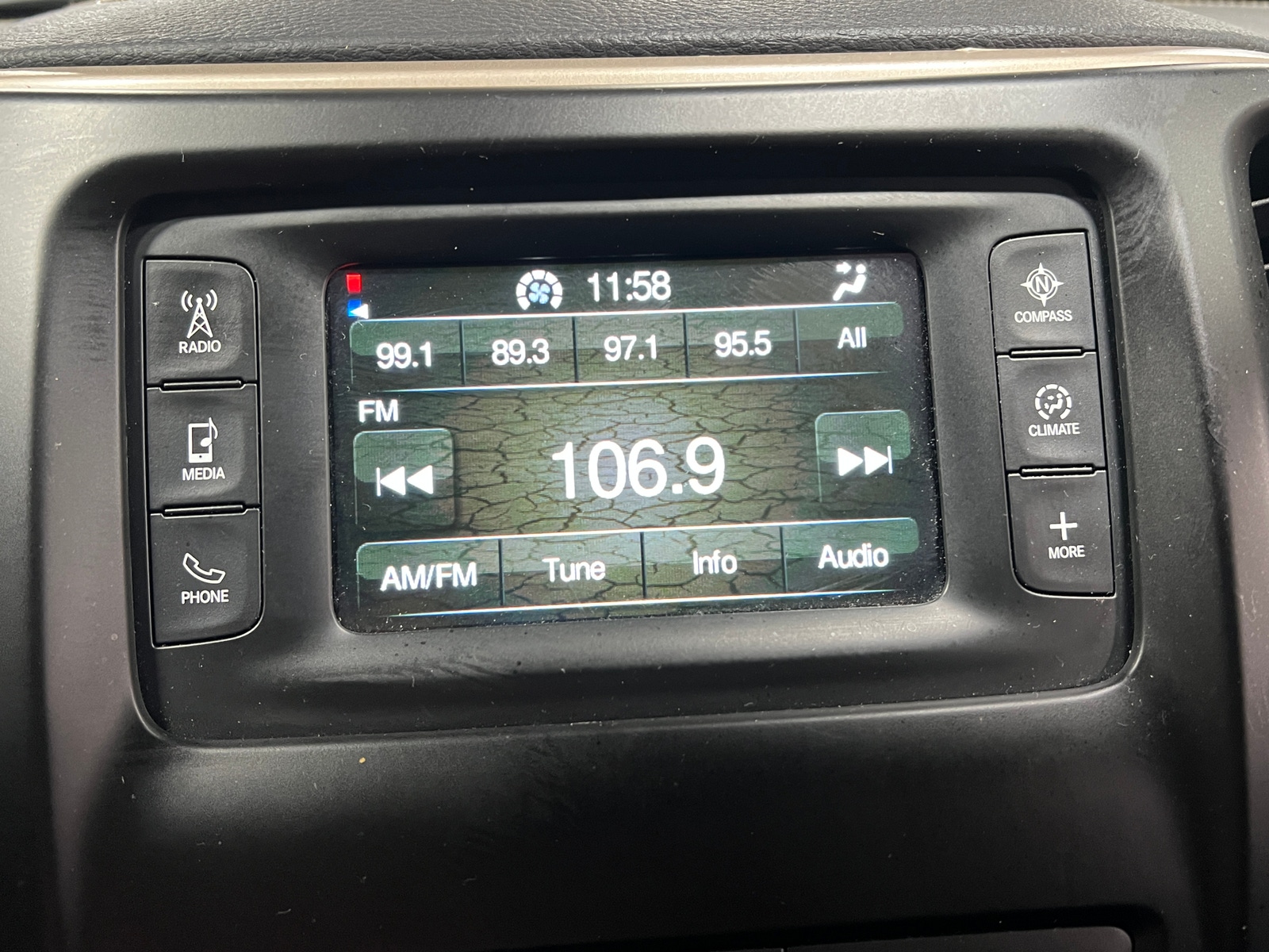 Thumbnail: 2015 Jeep Cherokee - 4