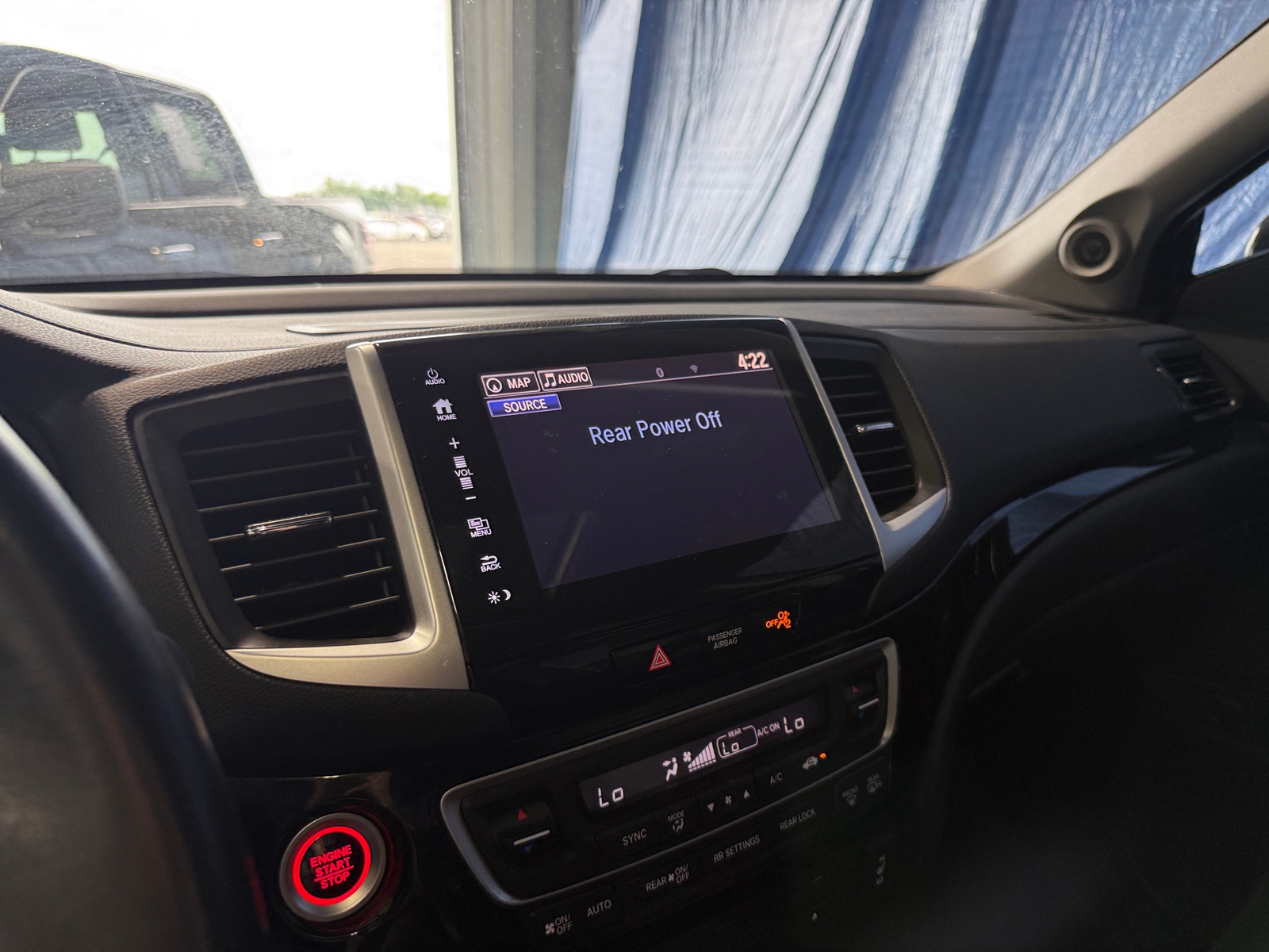 Thumbnail: 2017 Honda Pilot - 3