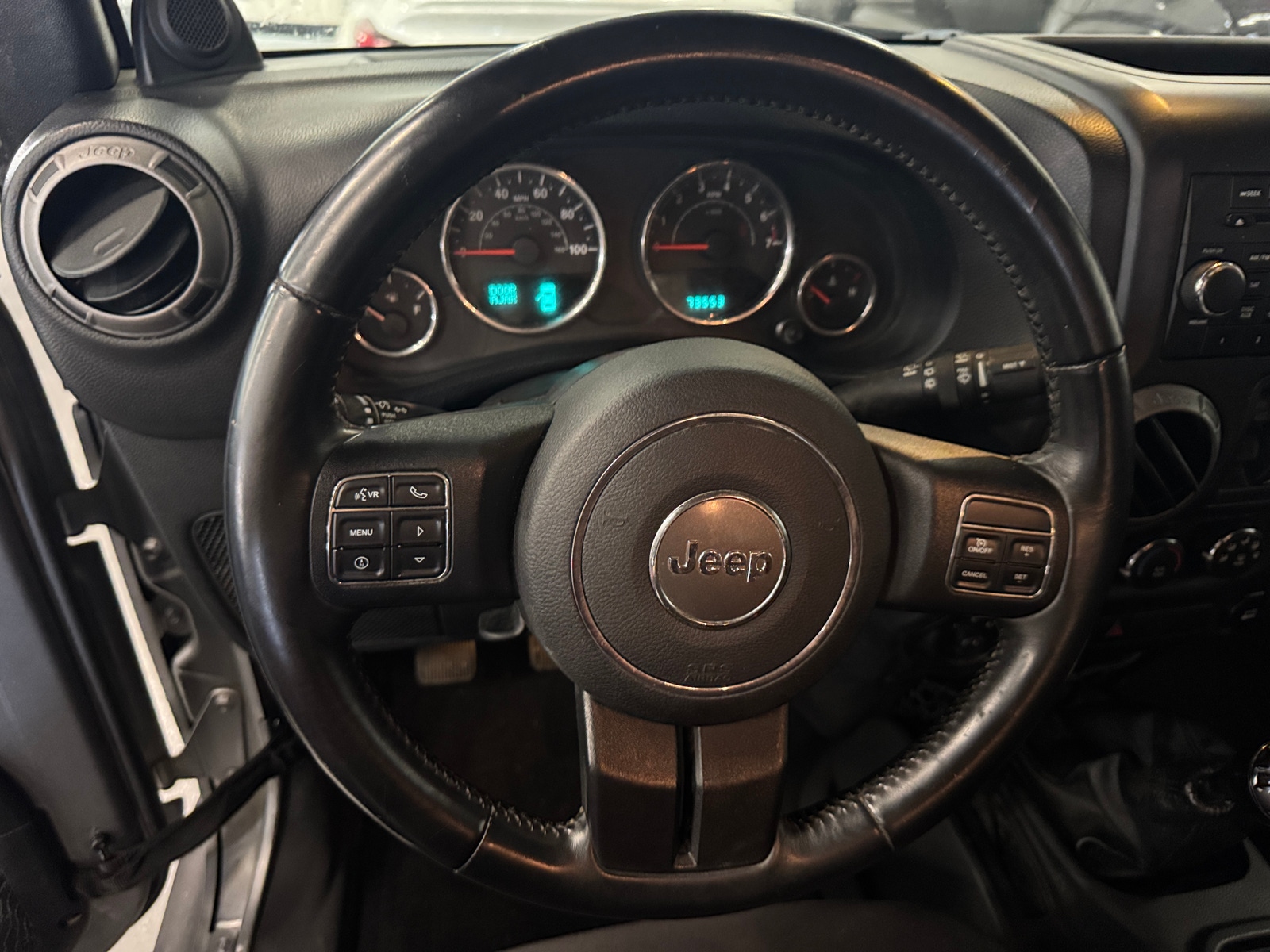 Thumbnail: 2013 Jeep Wrangler - 5