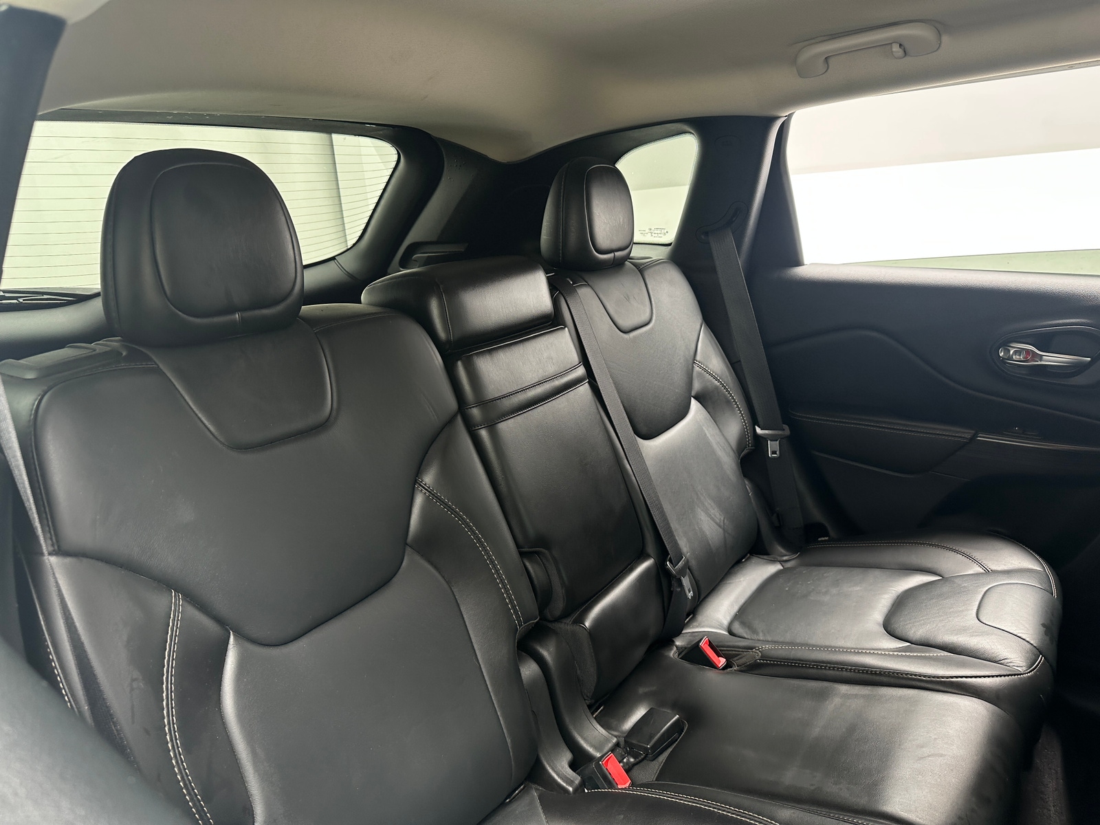 Thumbnail: 2016 Jeep Cherokee - 5