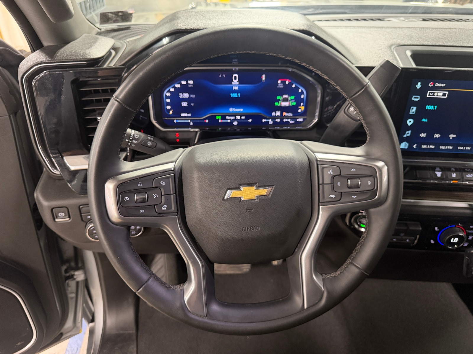 Thumbnail: 2025 Chevrolet Silverado 2500 - 5