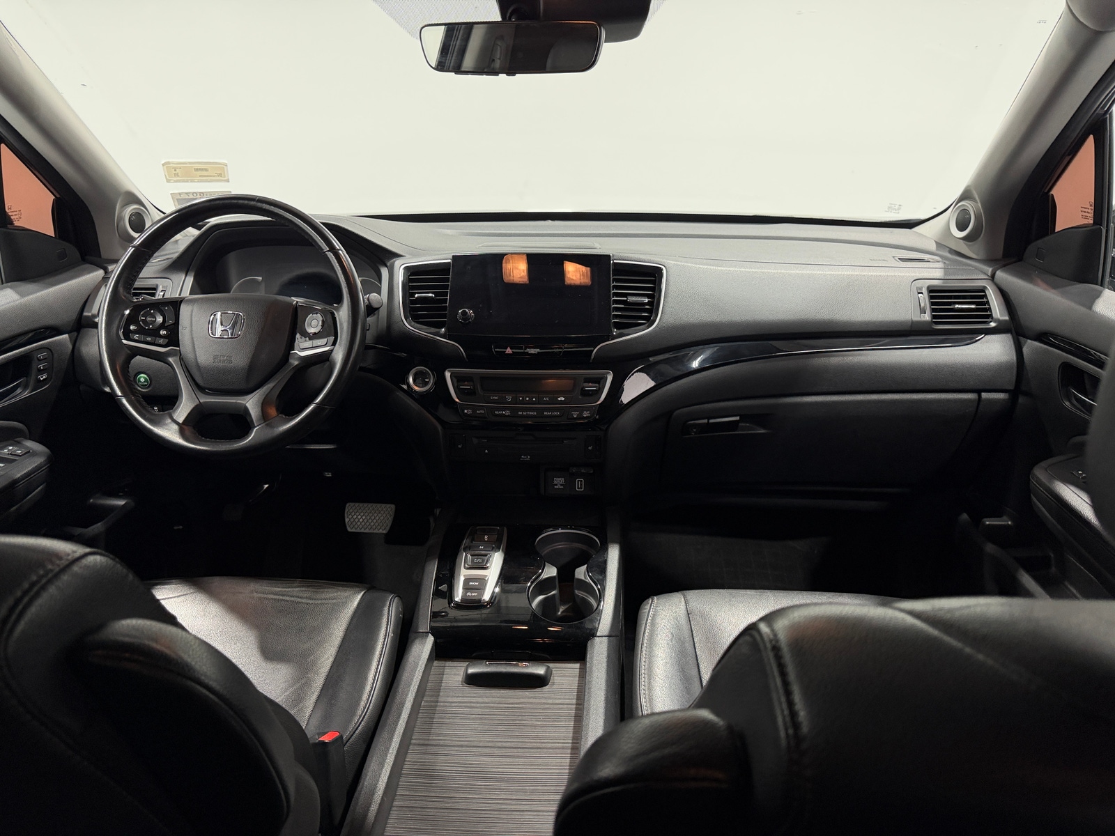 Thumbnail: 2019 Honda Pilot - 2