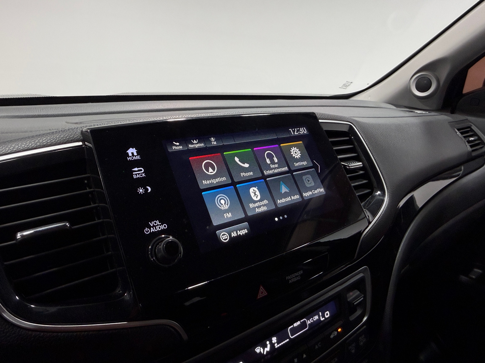 Thumbnail: 2019 Honda Pilot - 3