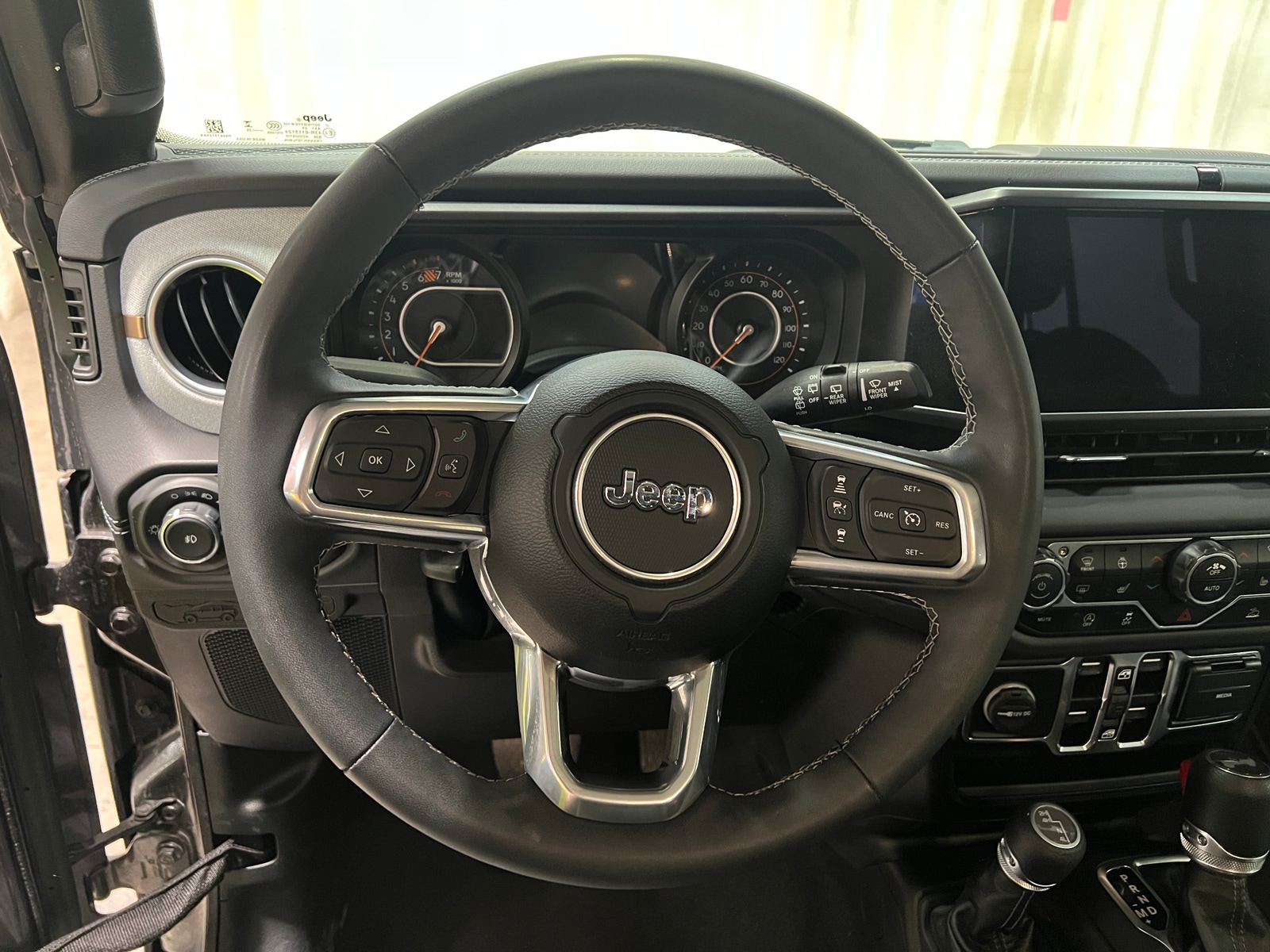 Thumbnail: 2025 Jeep Wrangler - 5