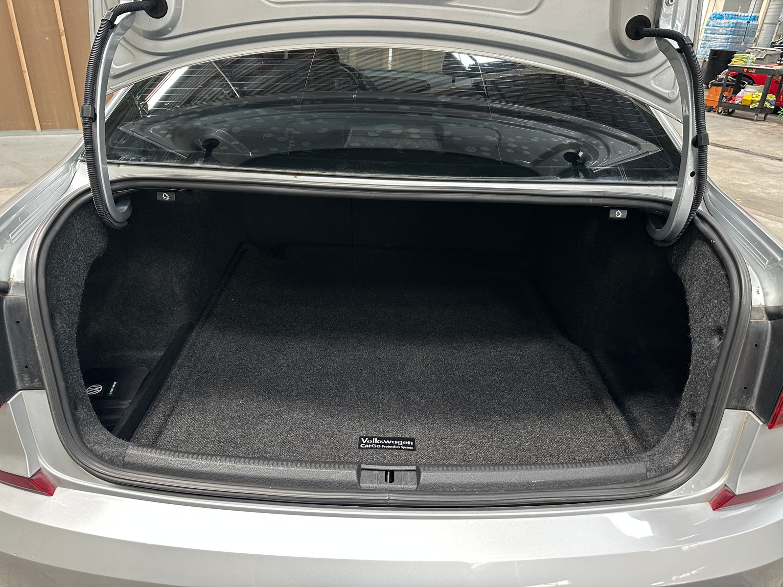 Thumbnail: 2018 Volkswagen Passat - 6