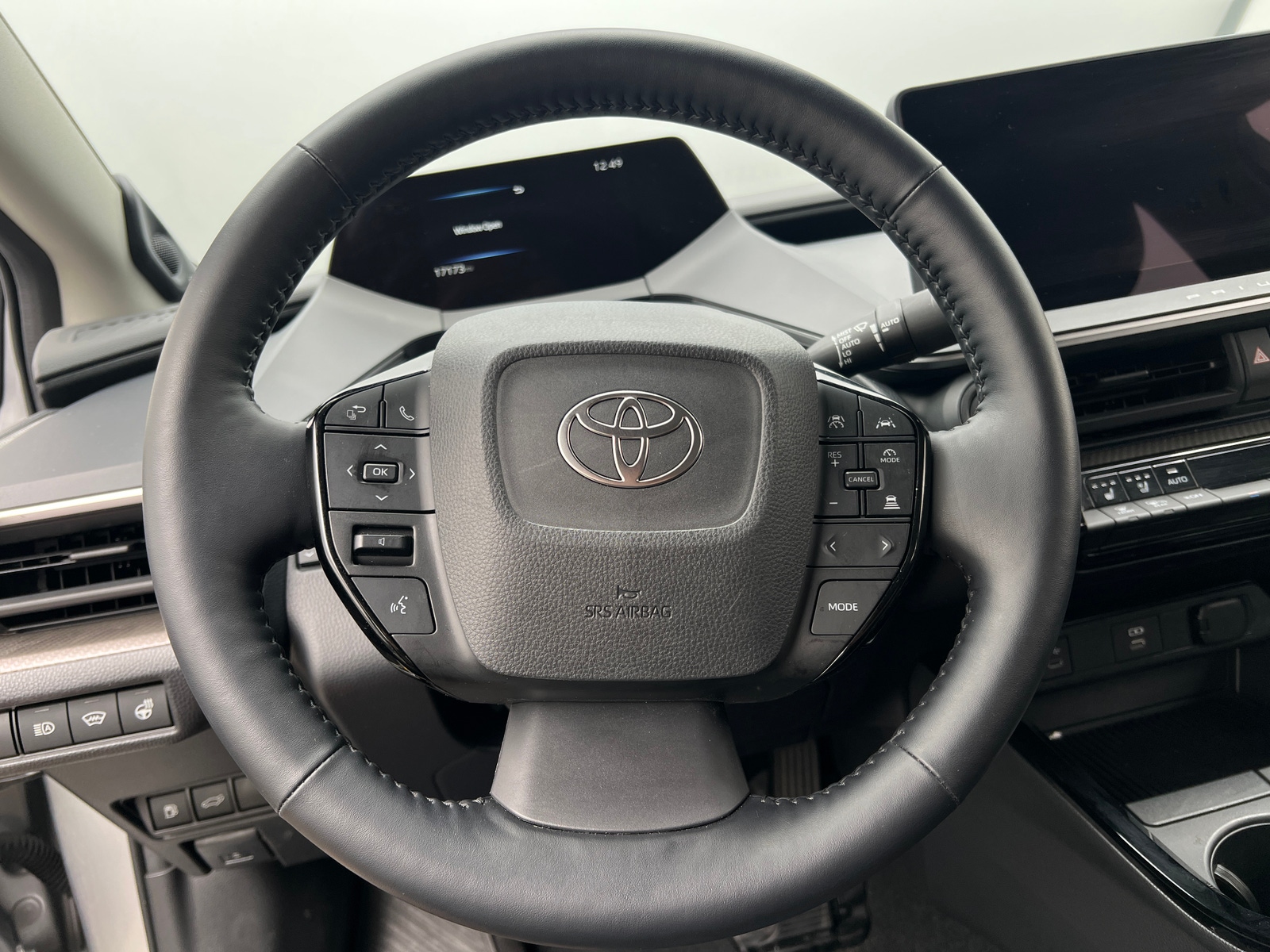 Thumbnail: 2024 Toyota Prius - 4