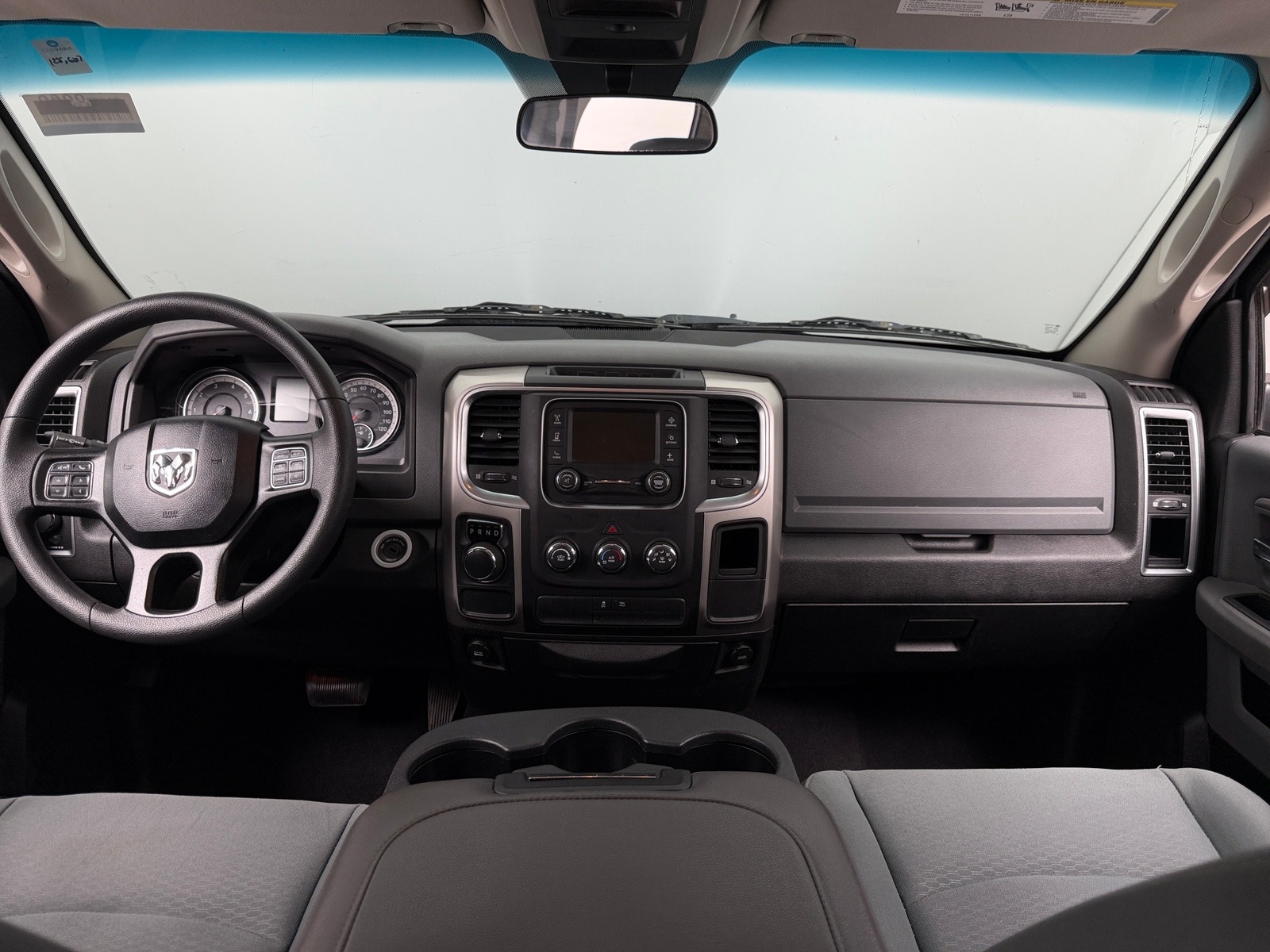 Thumbnail: 2019 RAM 1500 Classic - 3