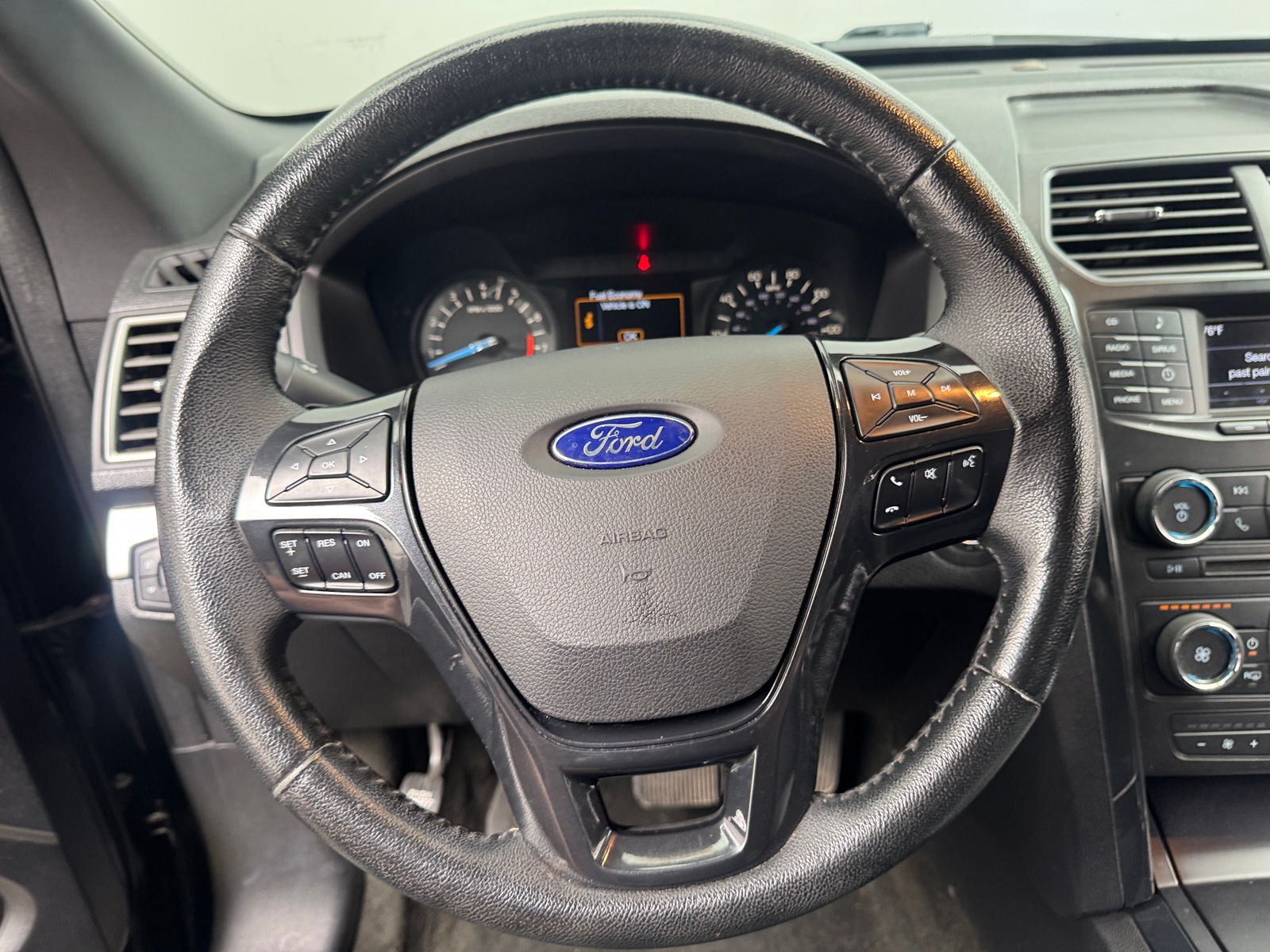Thumbnail: 2017 Ford Explorer - 5