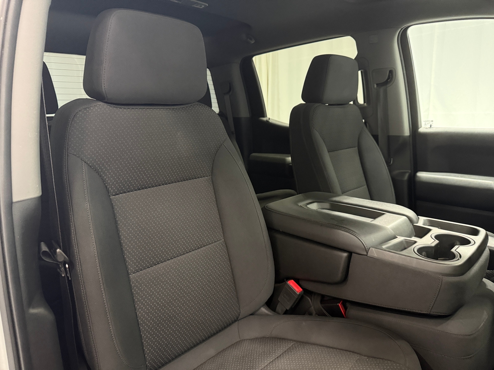Thumbnail: 2020 Chevrolet Silverado 1500 - 2
