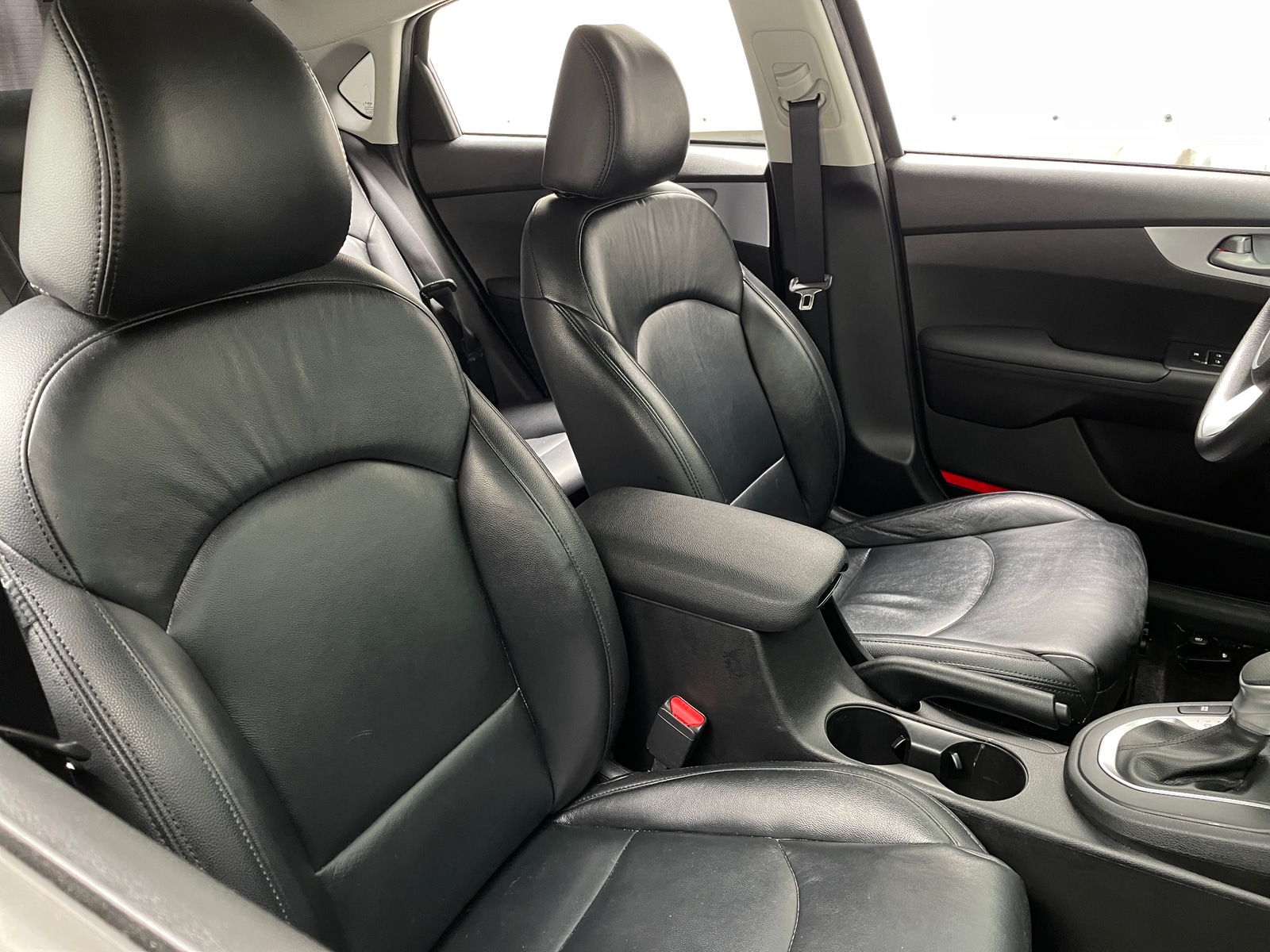 Thumbnail: 2022 Kia Forte - 2