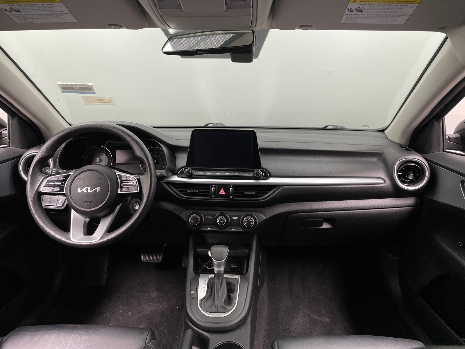 Thumbnail: 2022 Kia Forte - 3