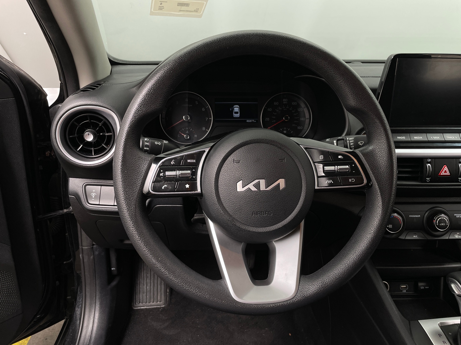 Thumbnail: 2022 Kia Forte - 5