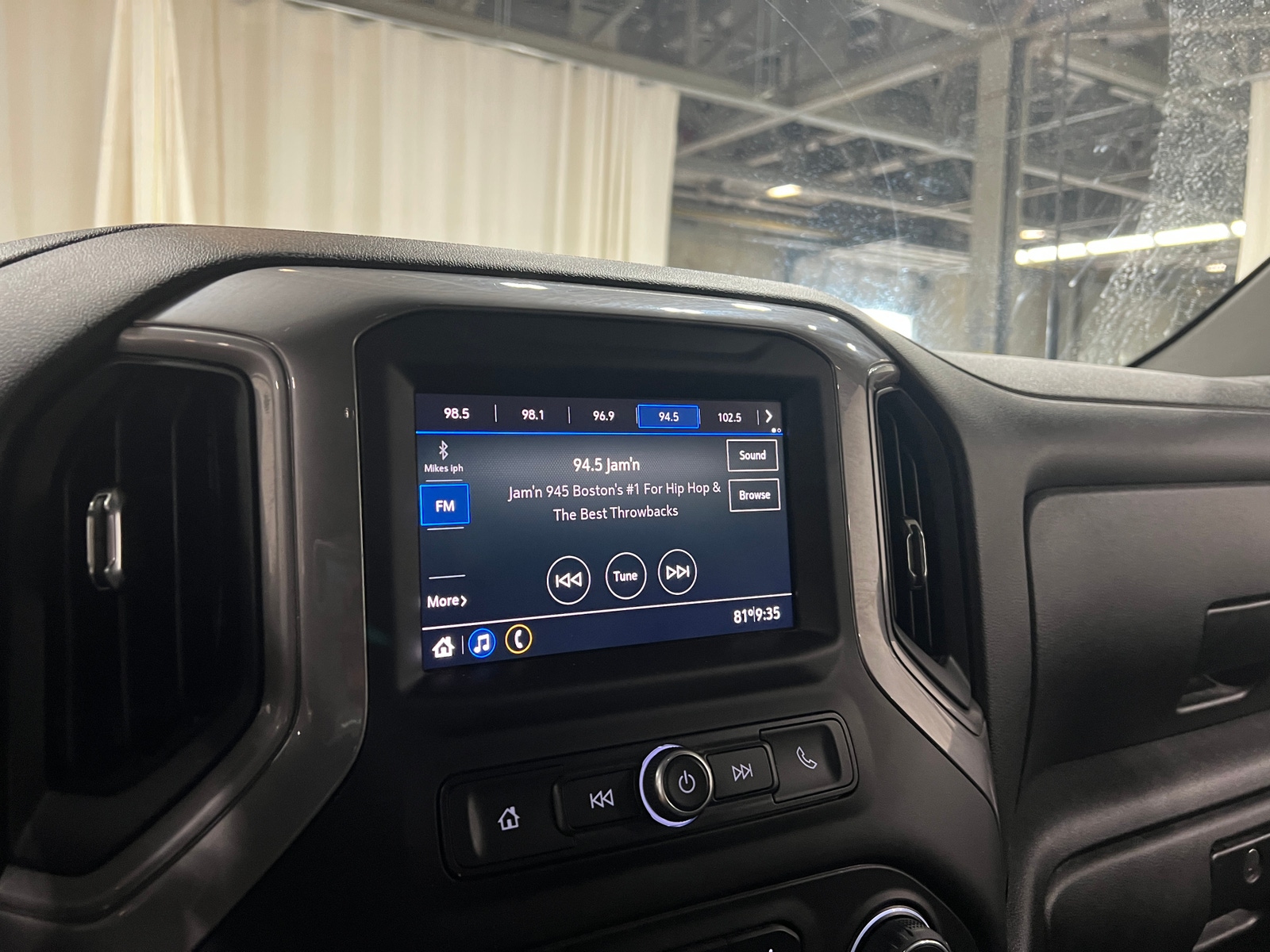 Thumbnail: 2021 Chevrolet Silverado 2500 - 4