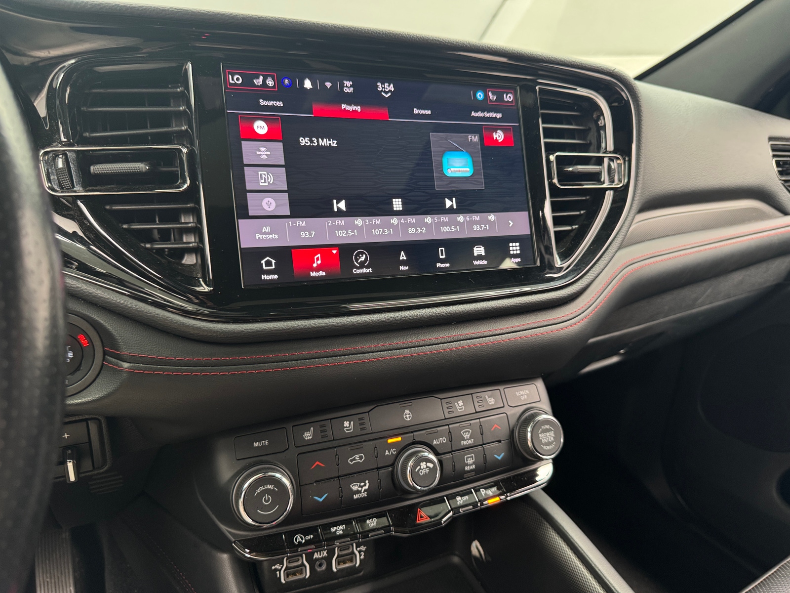 Thumbnail: 2024 Dodge Durango - 3