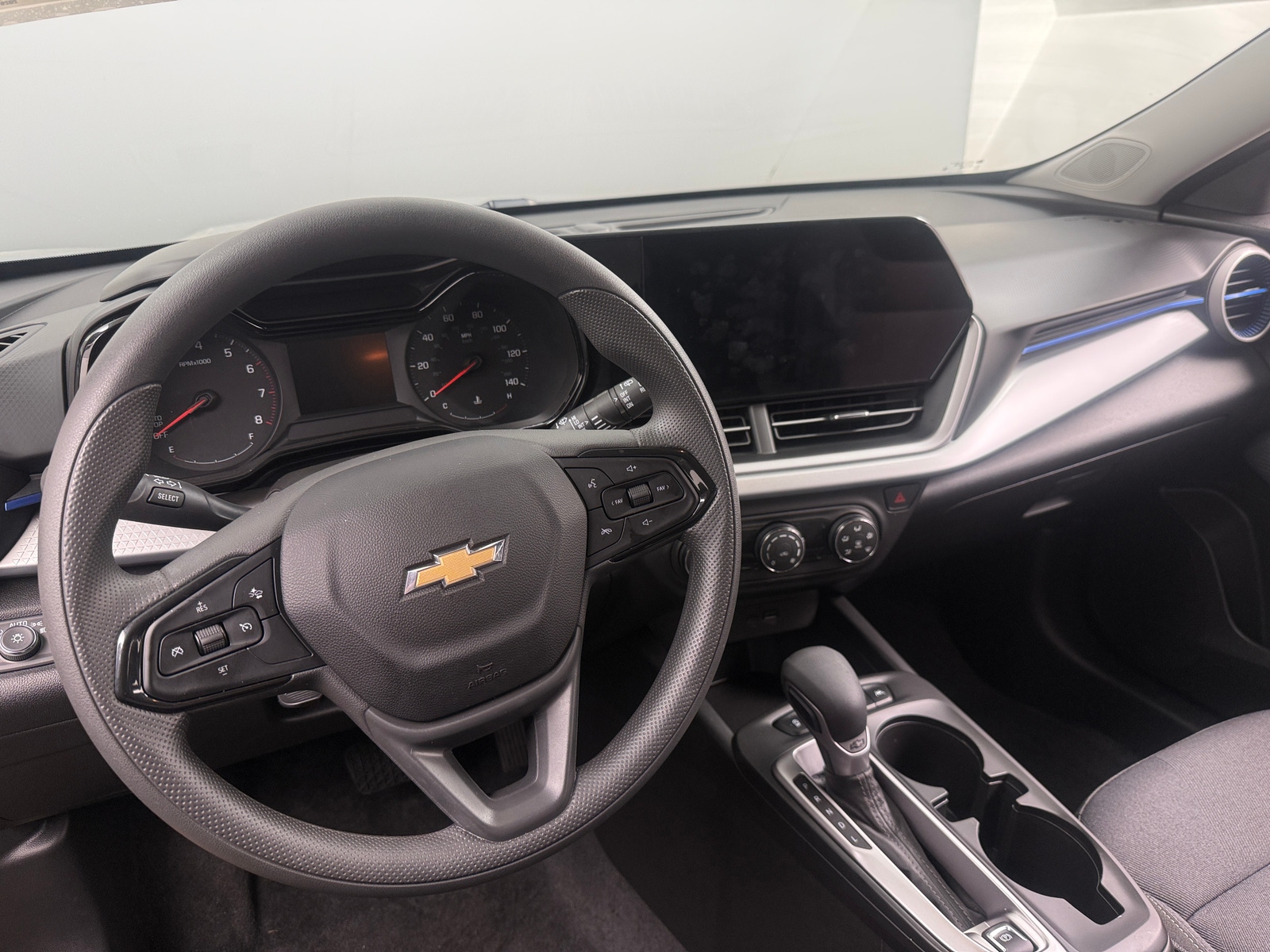 Thumbnail: 2026 Chevrolet Trax - 3