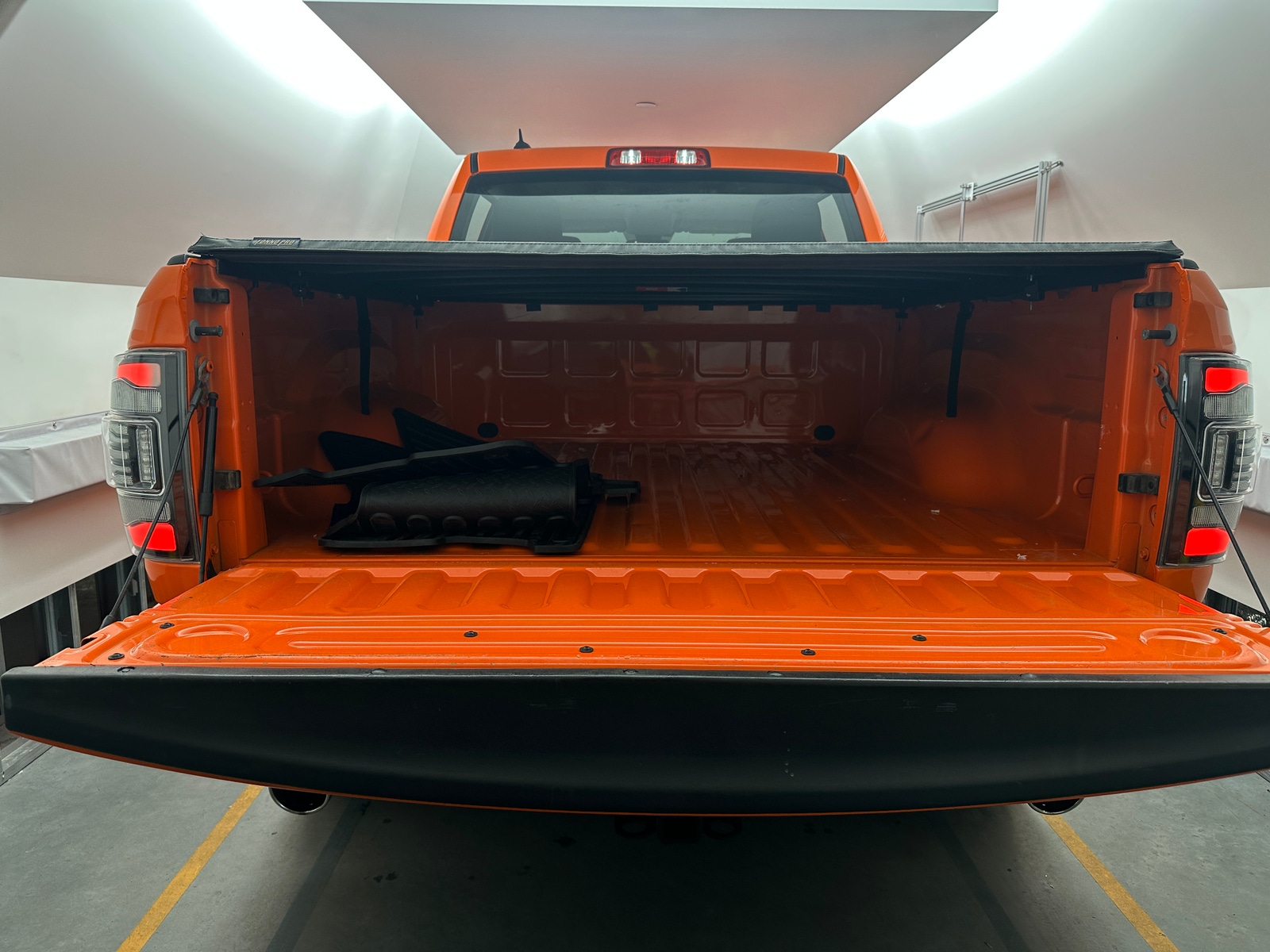 Thumbnail: 2019 RAM 1500 Classic - 7