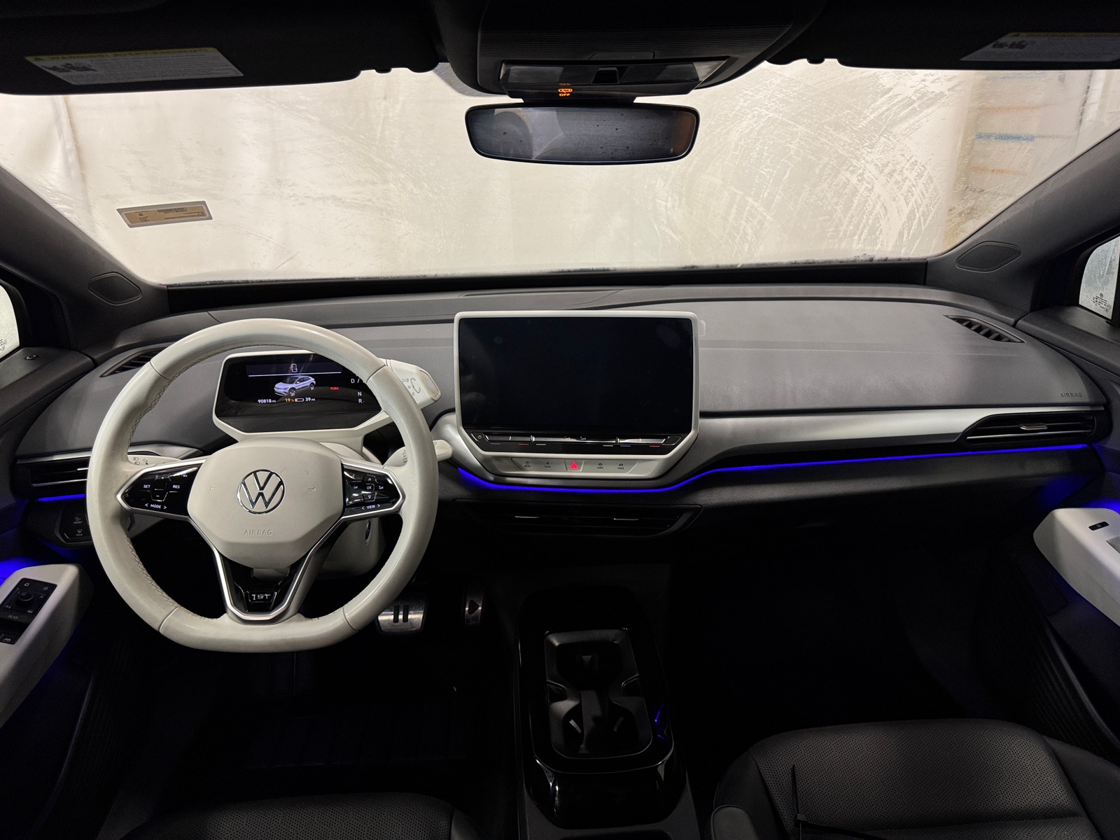 Thumbnail: 2021 Volkswagen ID.4 - 2