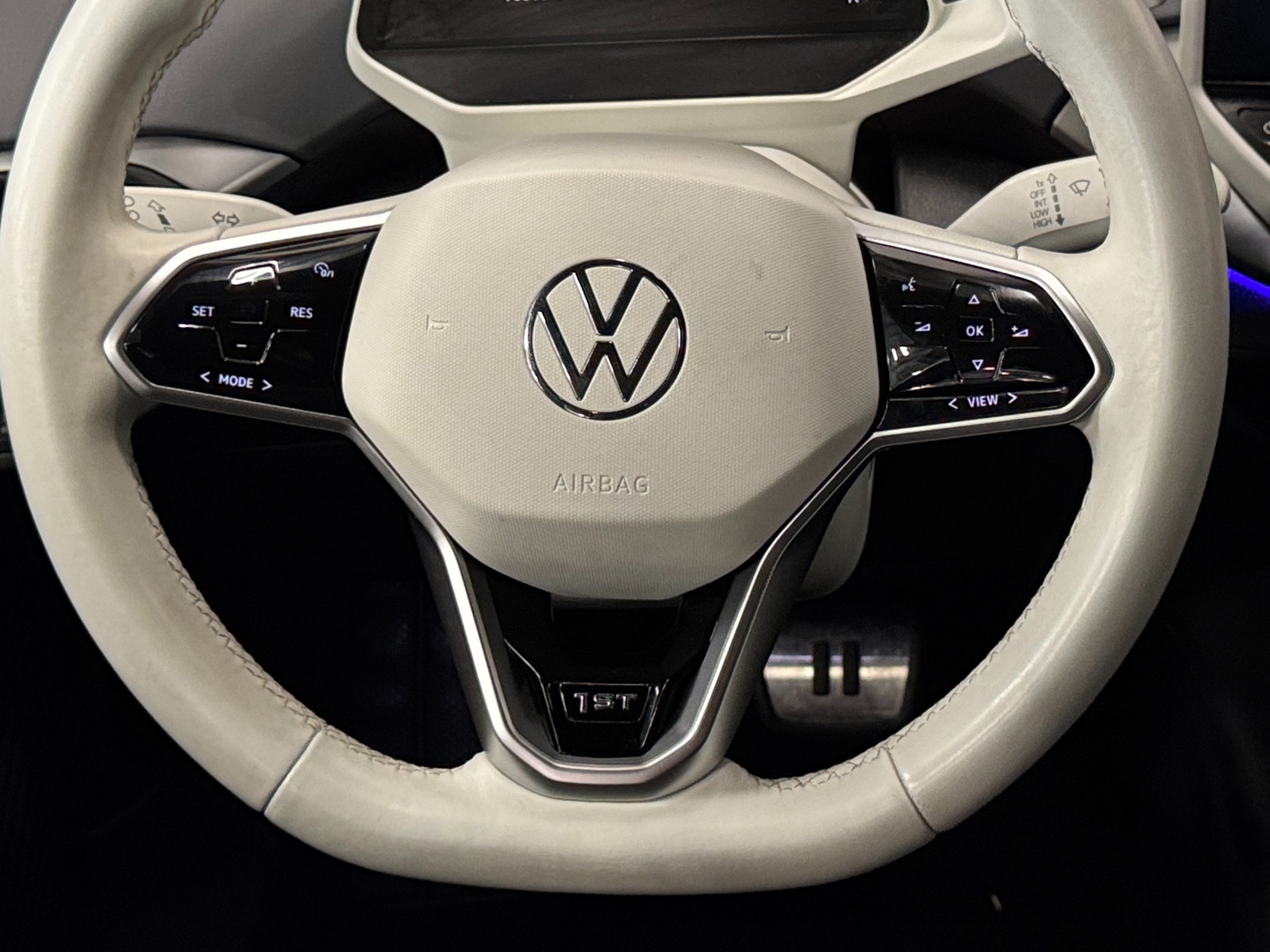 Thumbnail: 2021 Volkswagen ID.4 - 4