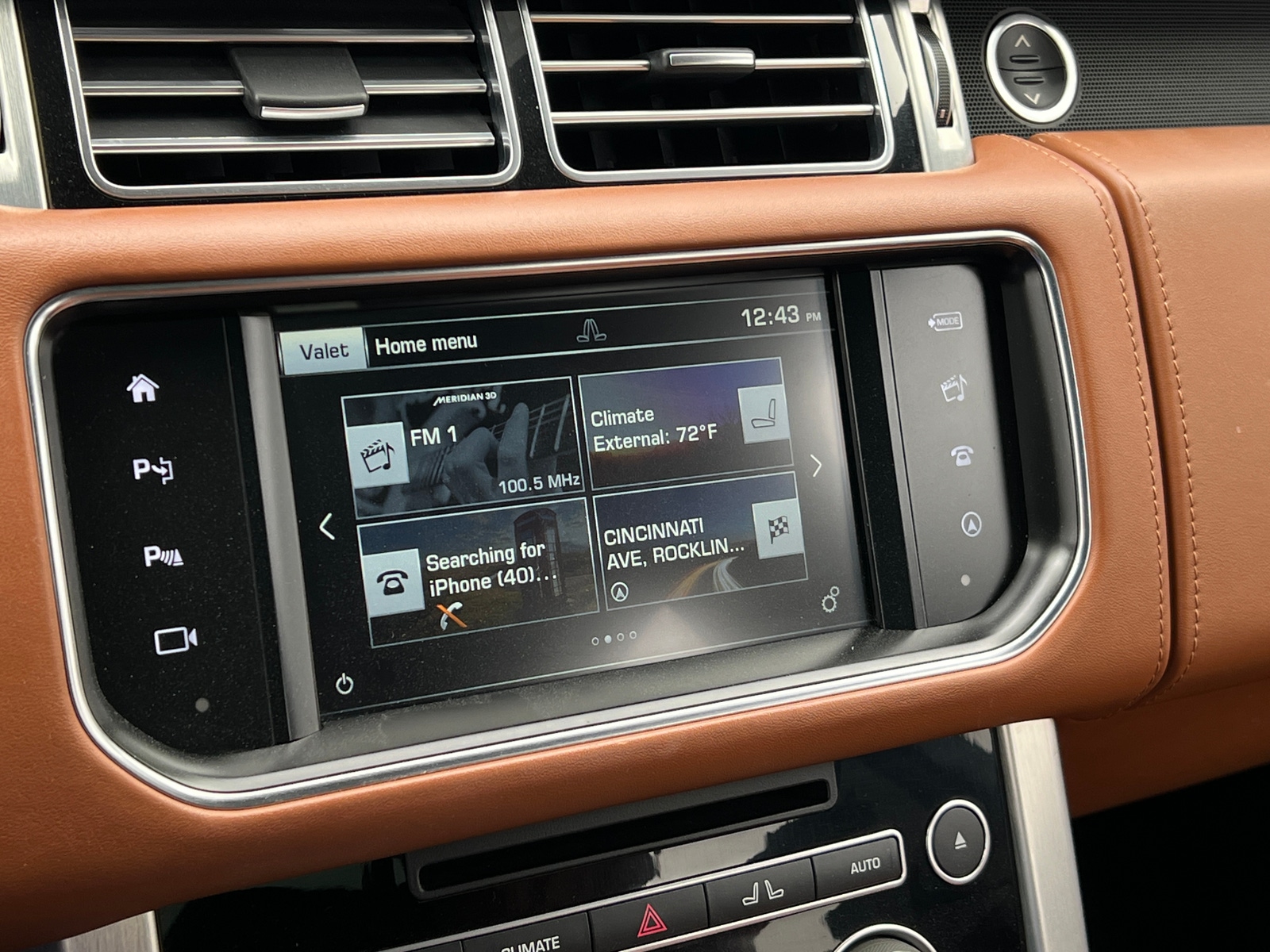 Thumbnail: 2016 Land Rover Range Rover - 3
