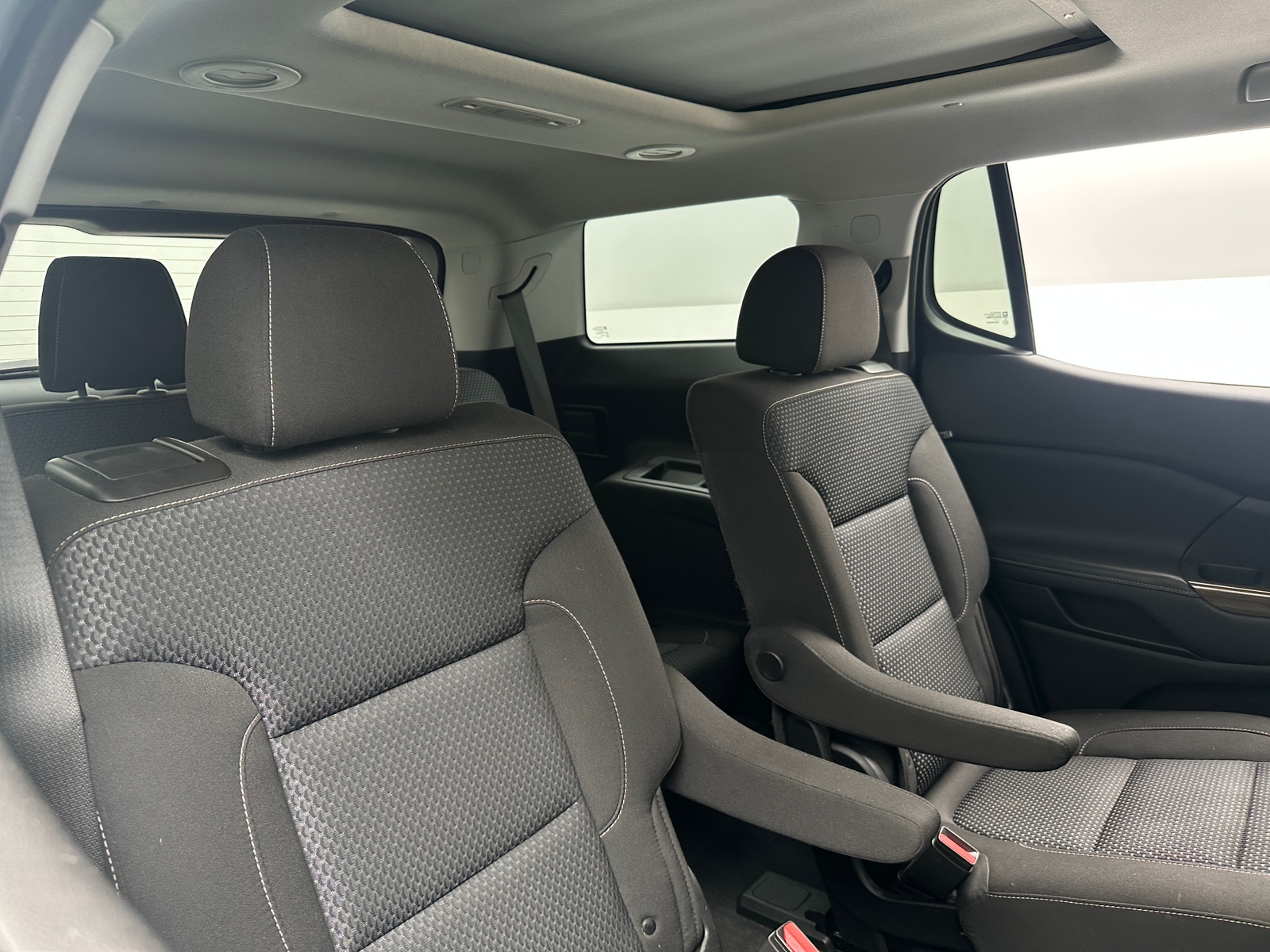 Thumbnail: 2022 GMC Acadia - 6