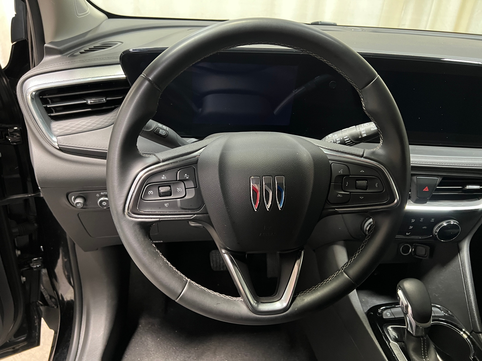 Thumbnail: 2025 Buick Encore GX - 4