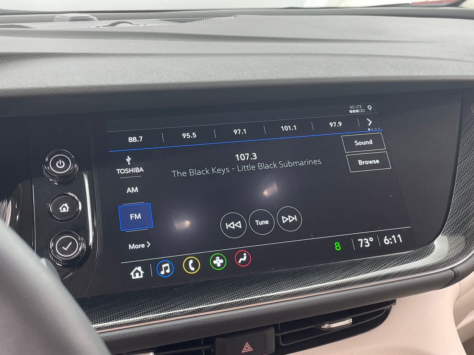 Thumbnail: 2023 Buick Envision - 3