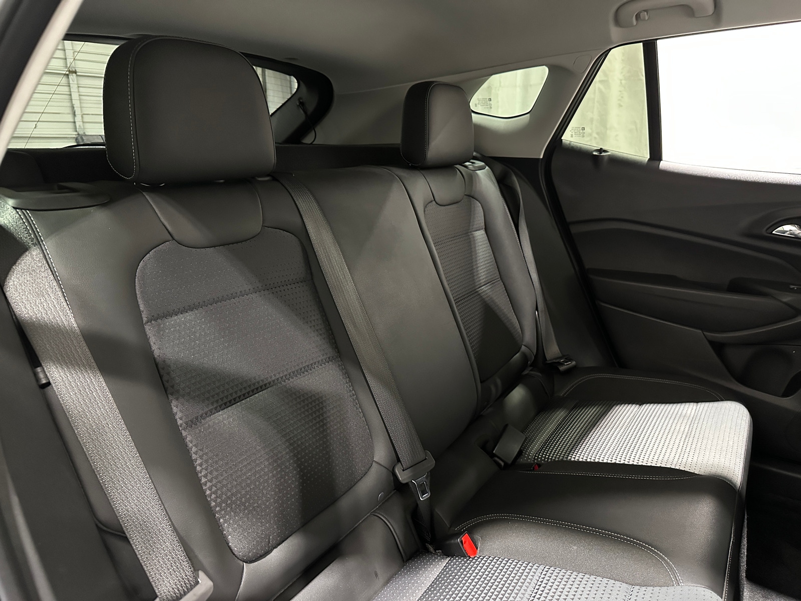 Thumbnail: 2025 Chevrolet Trax - 6