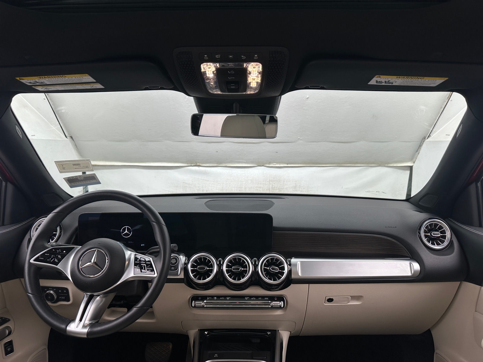 Thumbnail: 2025 Mercedes-Benz GLB - 2