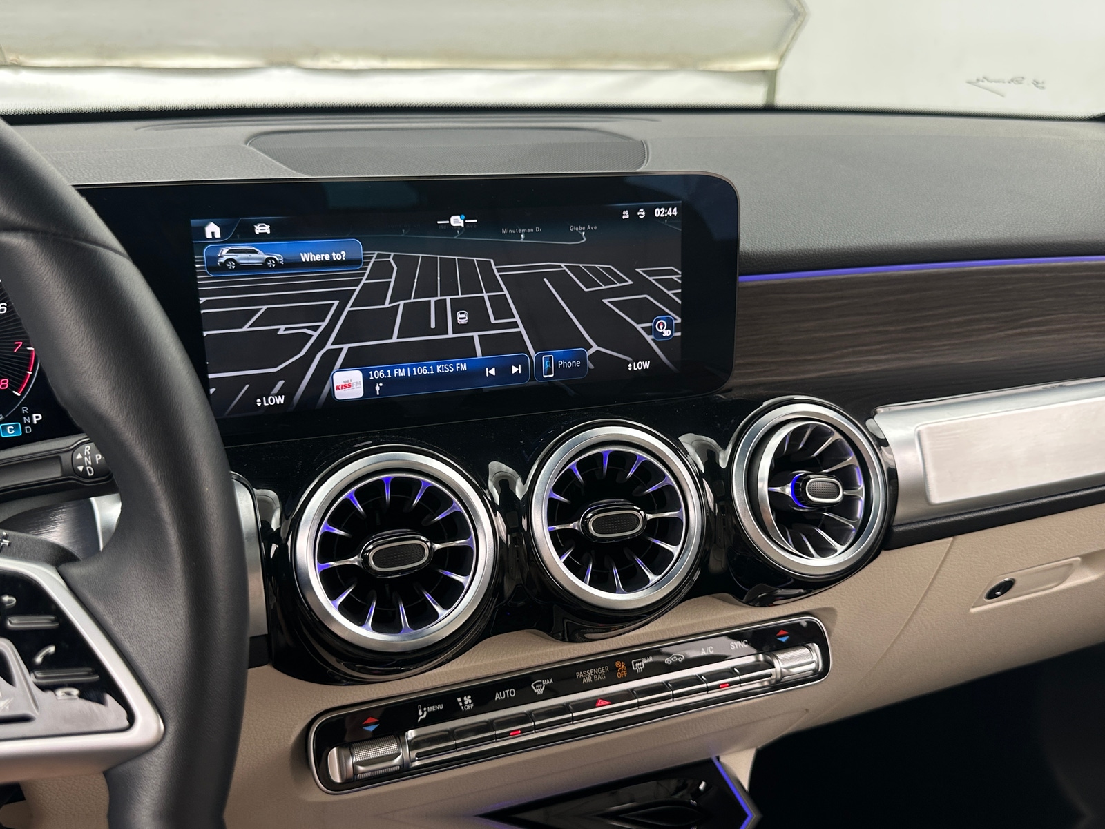 Thumbnail: 2025 Mercedes-Benz GLB - 3