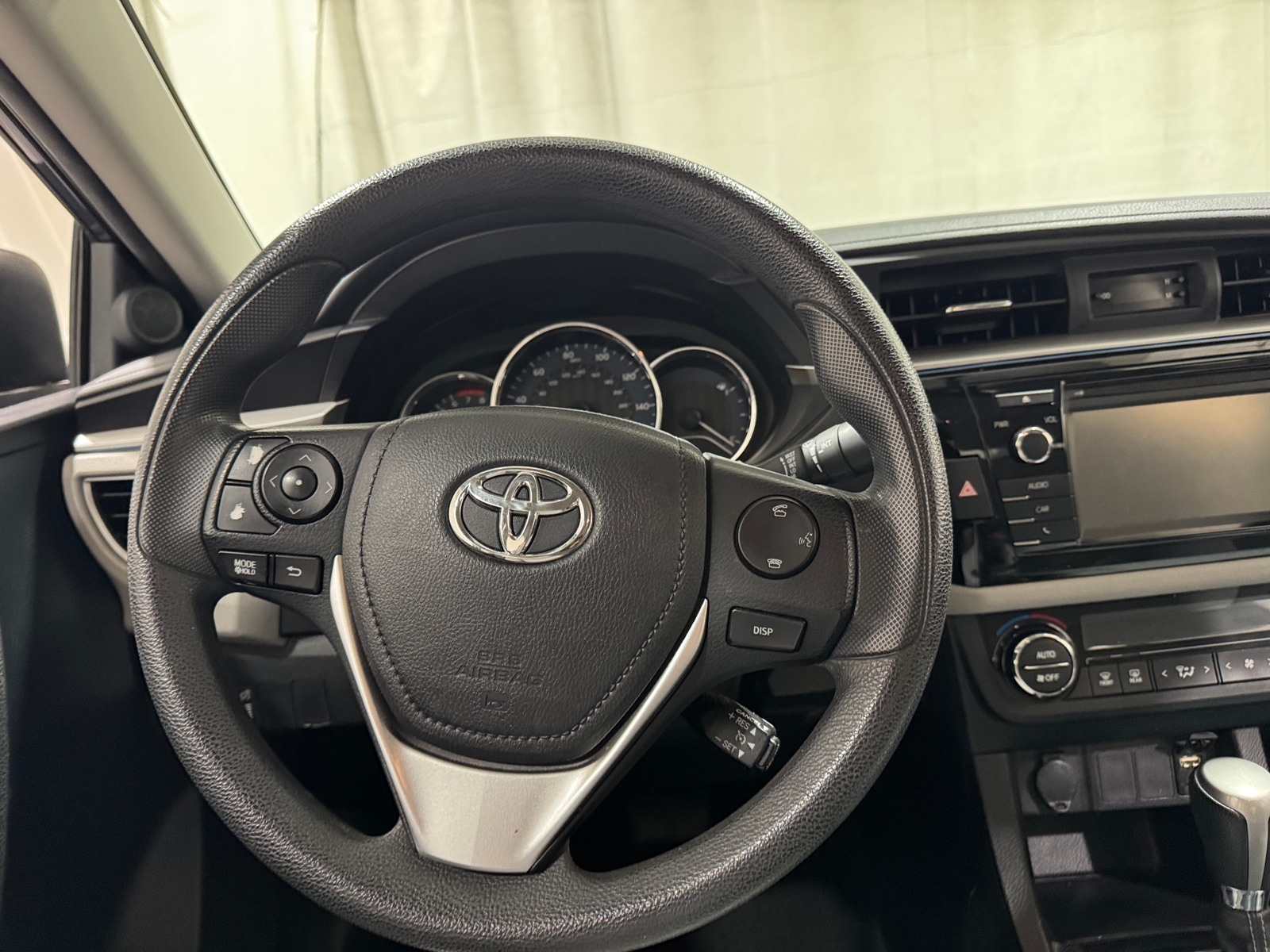 Thumbnail: 2015 Toyota Corolla - 5