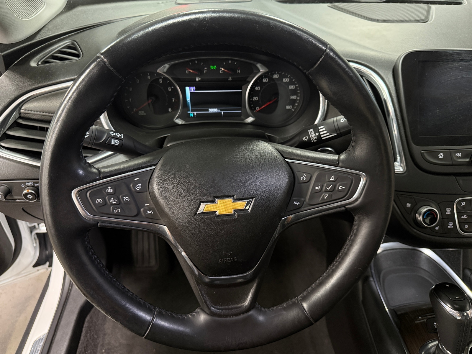 Thumbnail: 2018 Chevrolet Malibu - 5