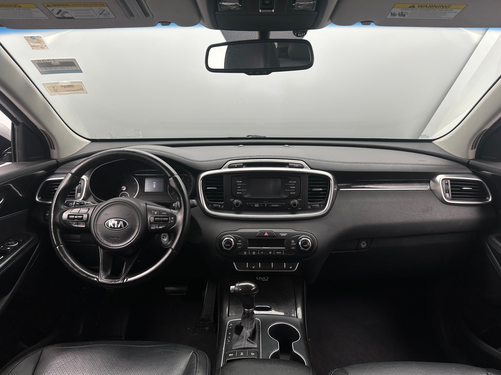 Thumbnail: 2016 Kia Sorento - 3