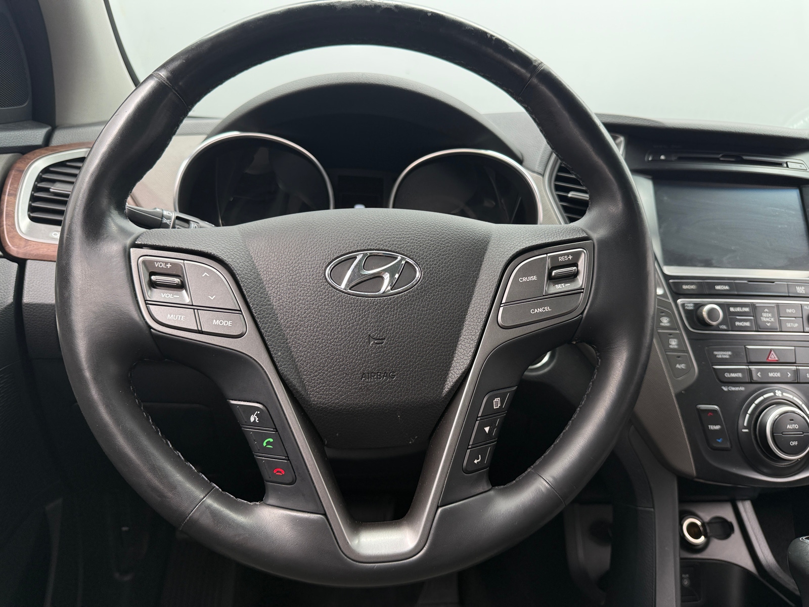 Thumbnail: 2018 Hyundai Santa Fe - 4