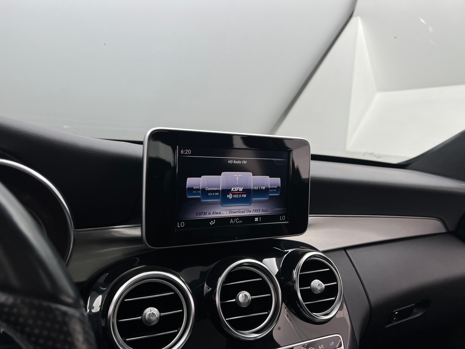 Thumbnail: 2018 Mercedes-Benz C-Class - 3