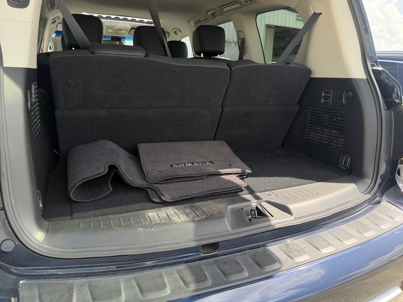 Thumbnail: 2017 Nissan Armada - 6