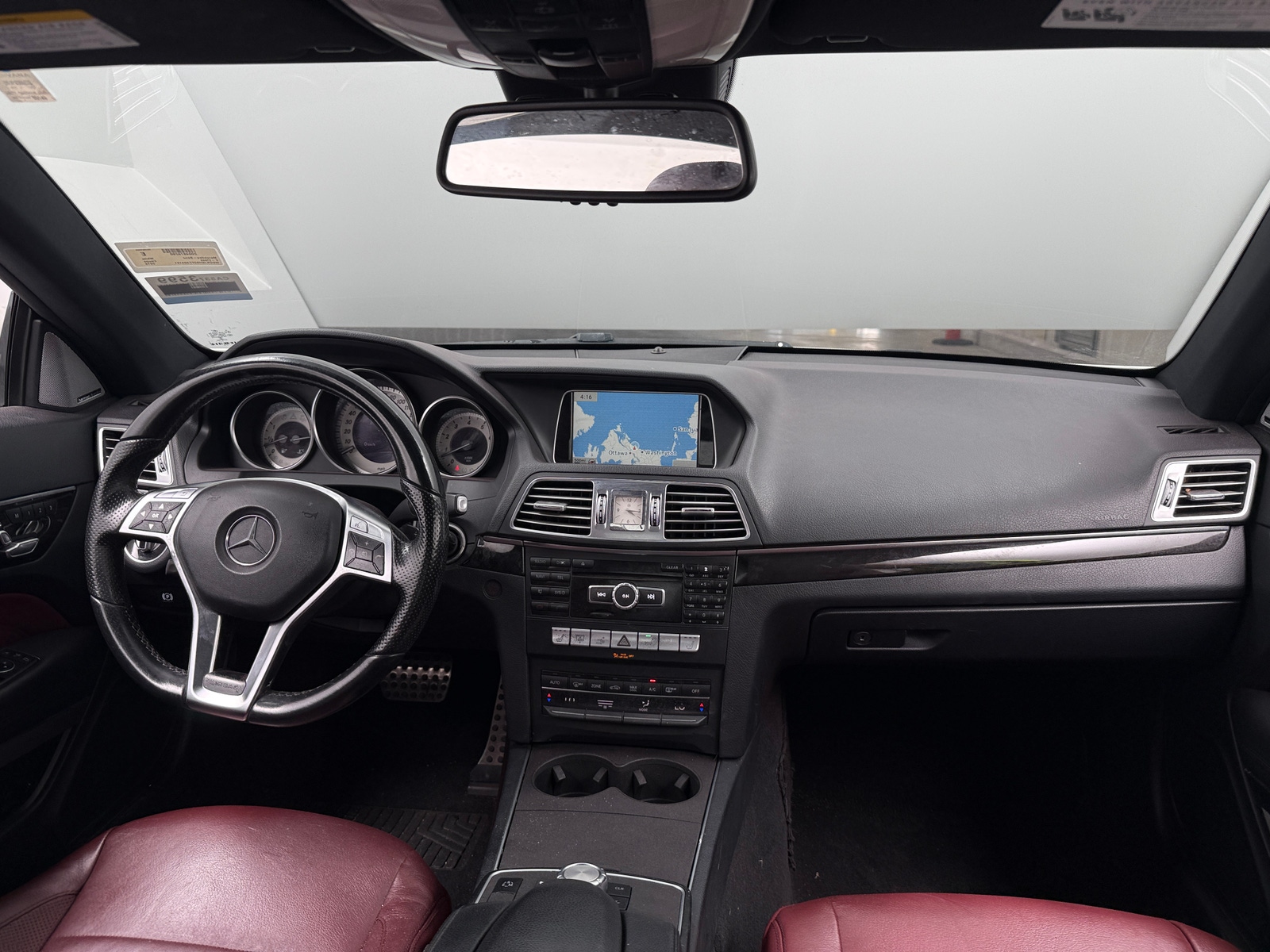 Thumbnail: 2015 Mercedes-Benz E-Class - 3