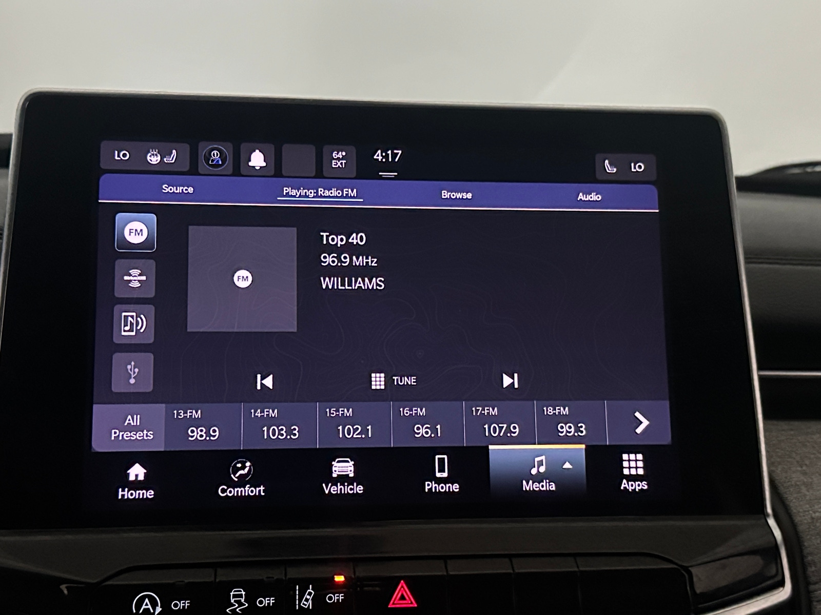 Thumbnail: 2023 Jeep Compass - 4