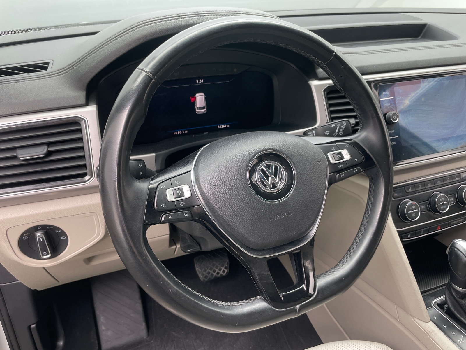 Thumbnail: 2019 Volkswagen Atlas - 4