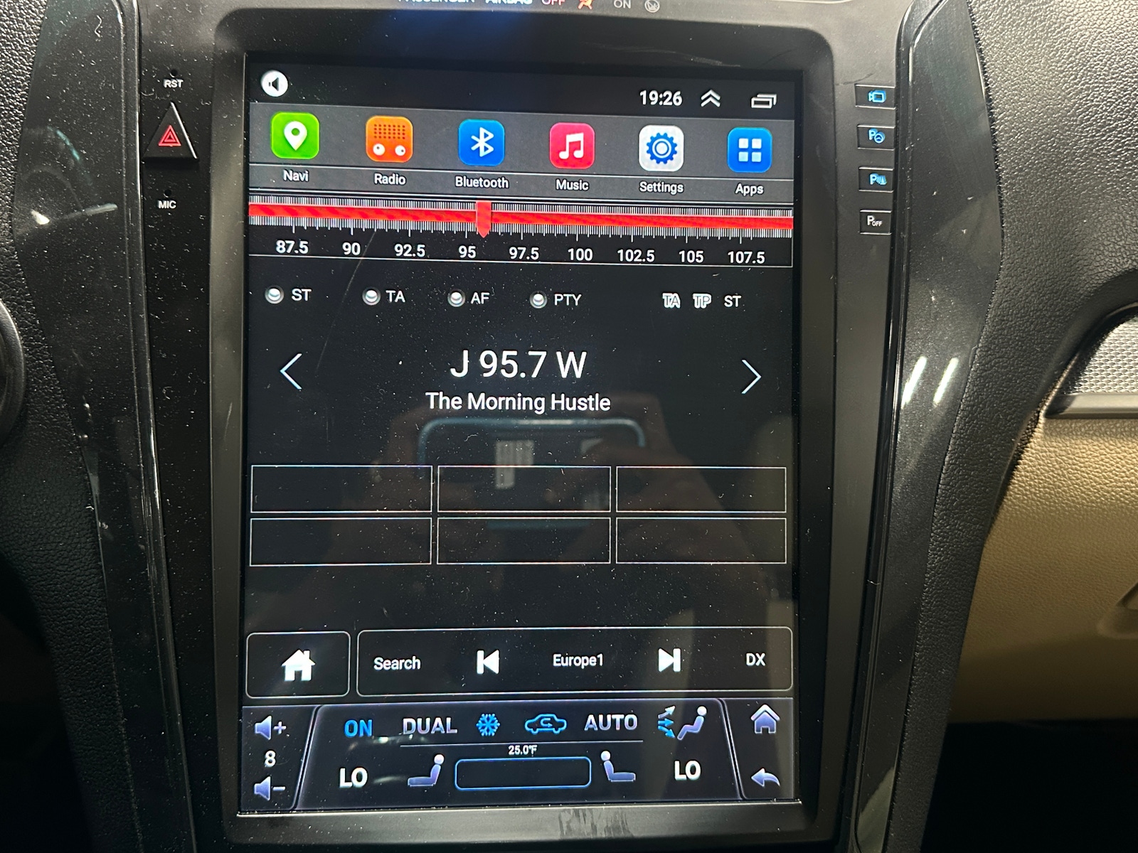 Thumbnail: 2017 Ford Explorer - 4