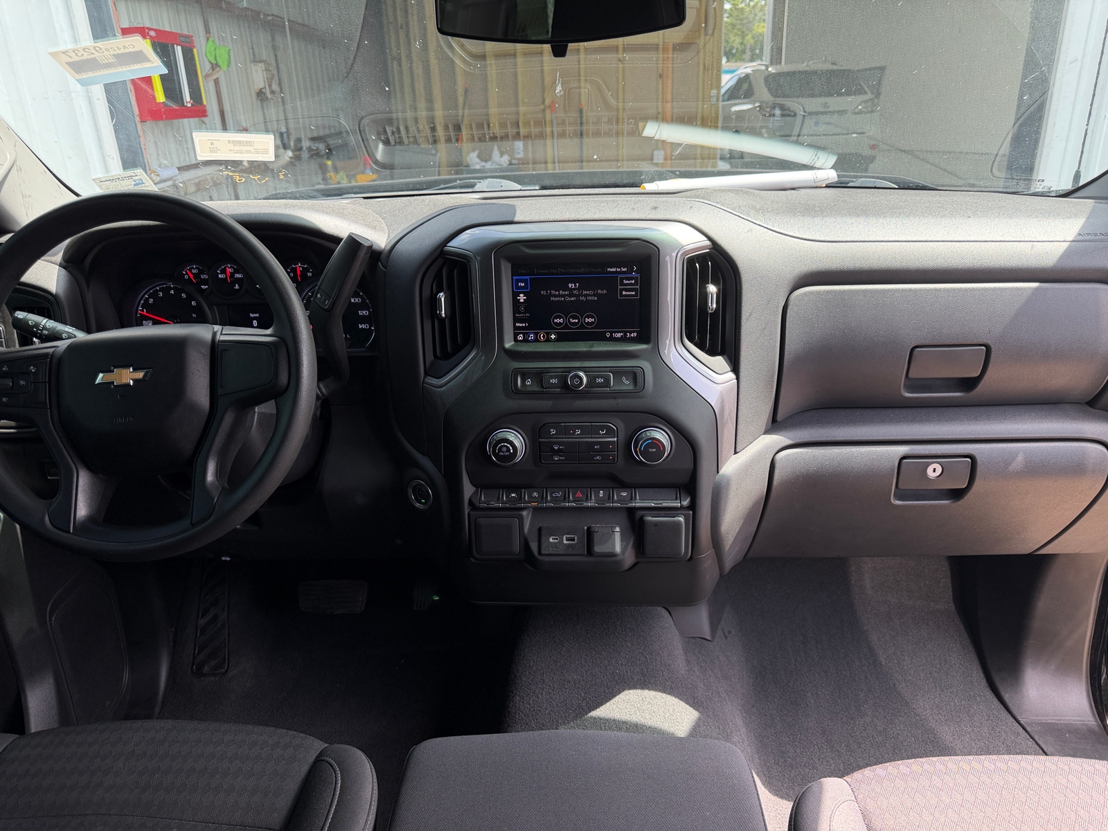 Thumbnail: 2023 Chevrolet Silverado 1500 - 3