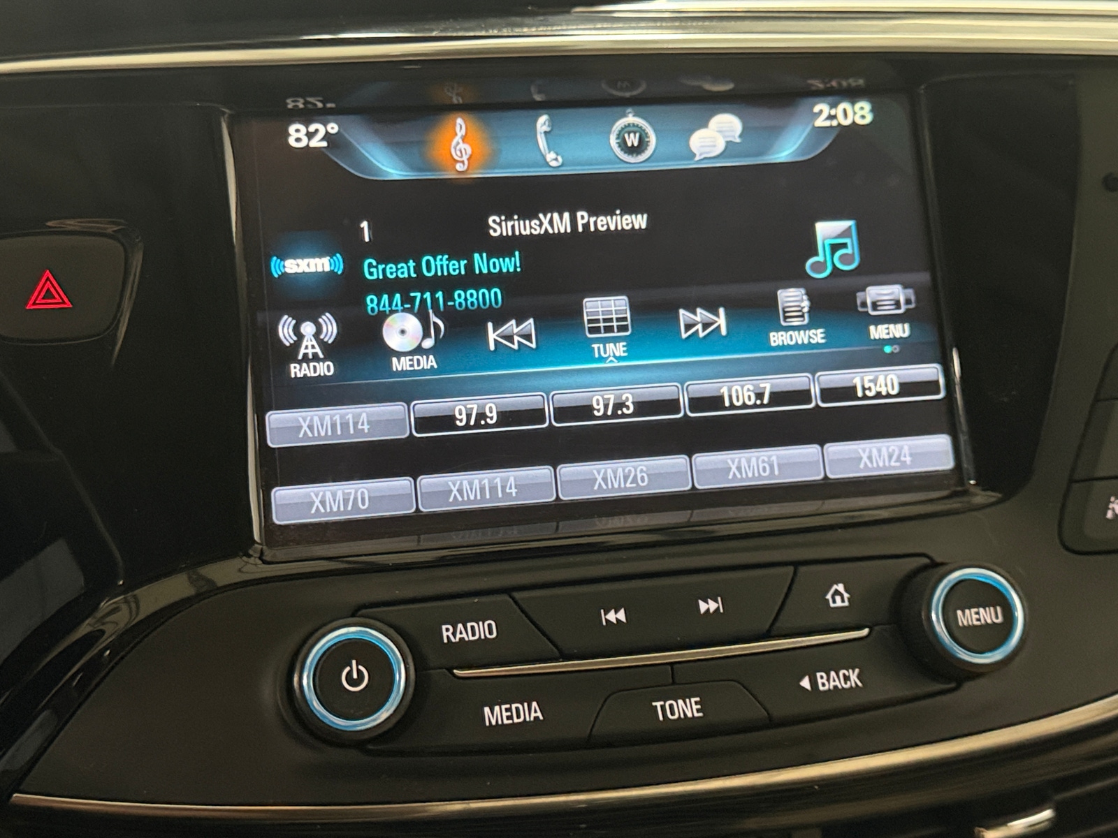 Thumbnail: 2017 Buick Envision - 3