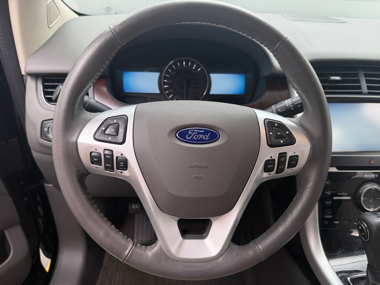 Thumbnail: 2014 Ford Edge - 4