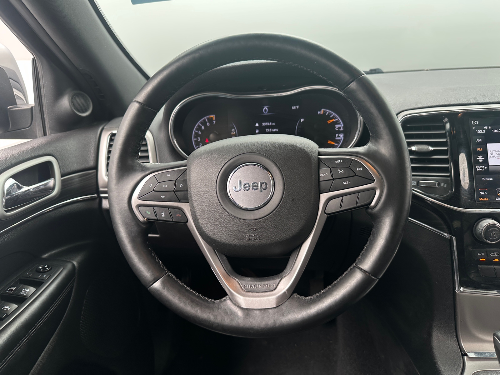 Thumbnail: 2021 Jeep Grand Cherokee - 4