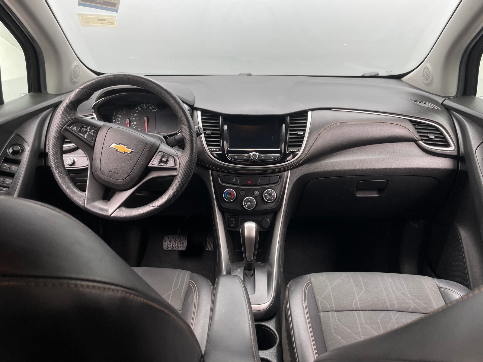 Thumbnail: 2021 Chevrolet Trax - 3