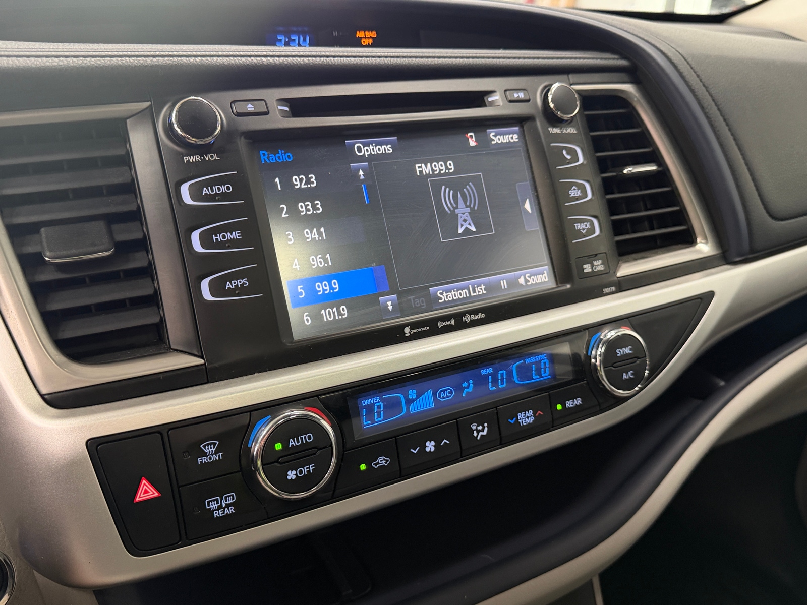 Thumbnail: 2017 Toyota Highlander - 3