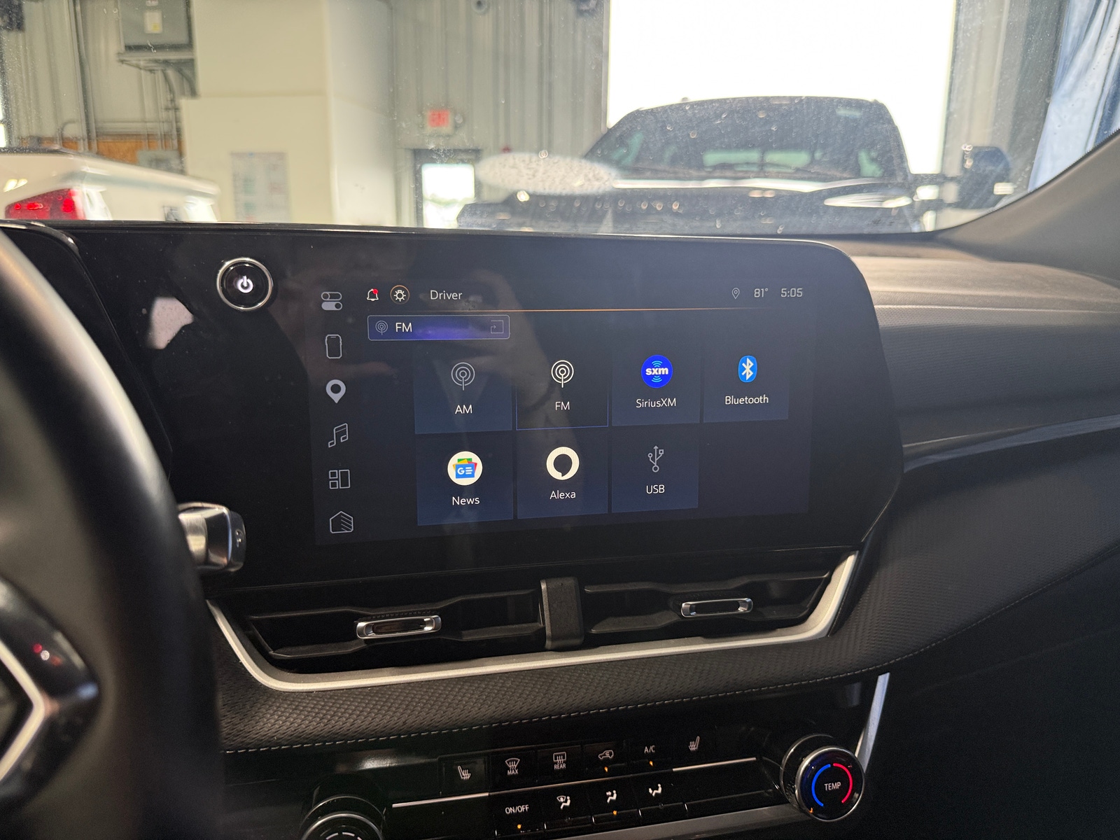 Thumbnail: 2025 Chevrolet Equinox - 4