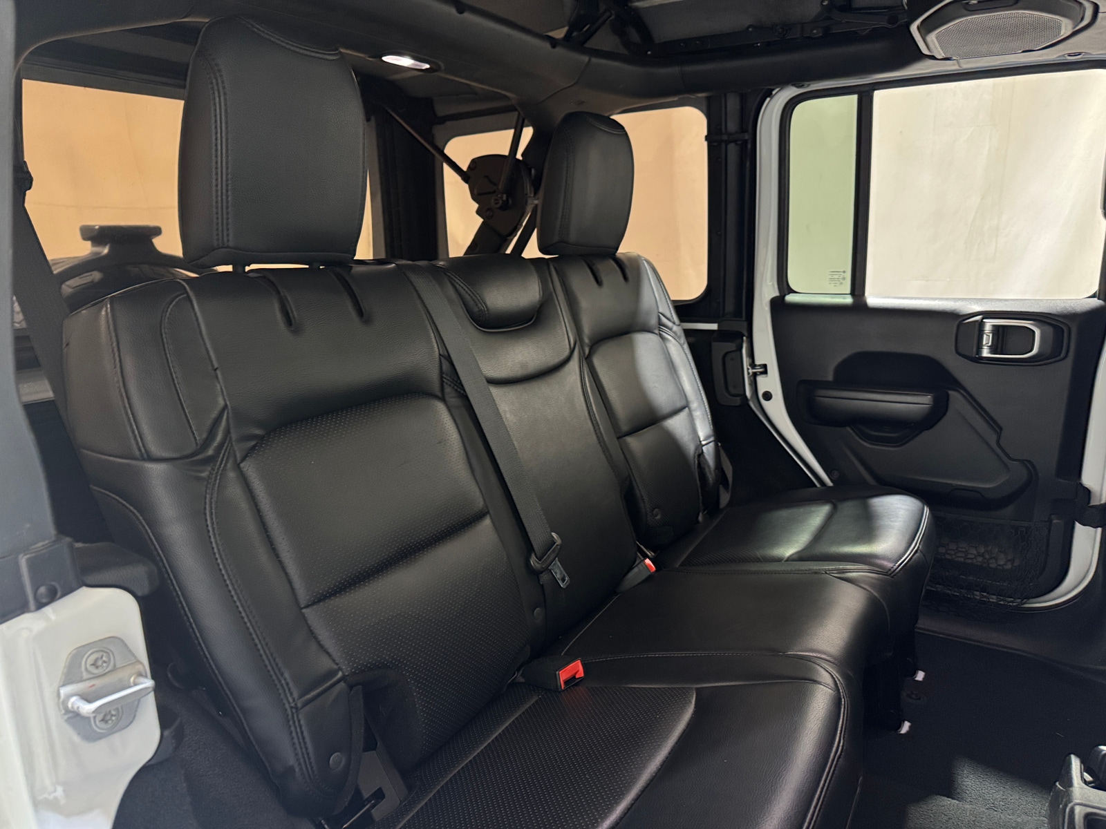 Thumbnail: 2020 Jeep Wrangler - 6