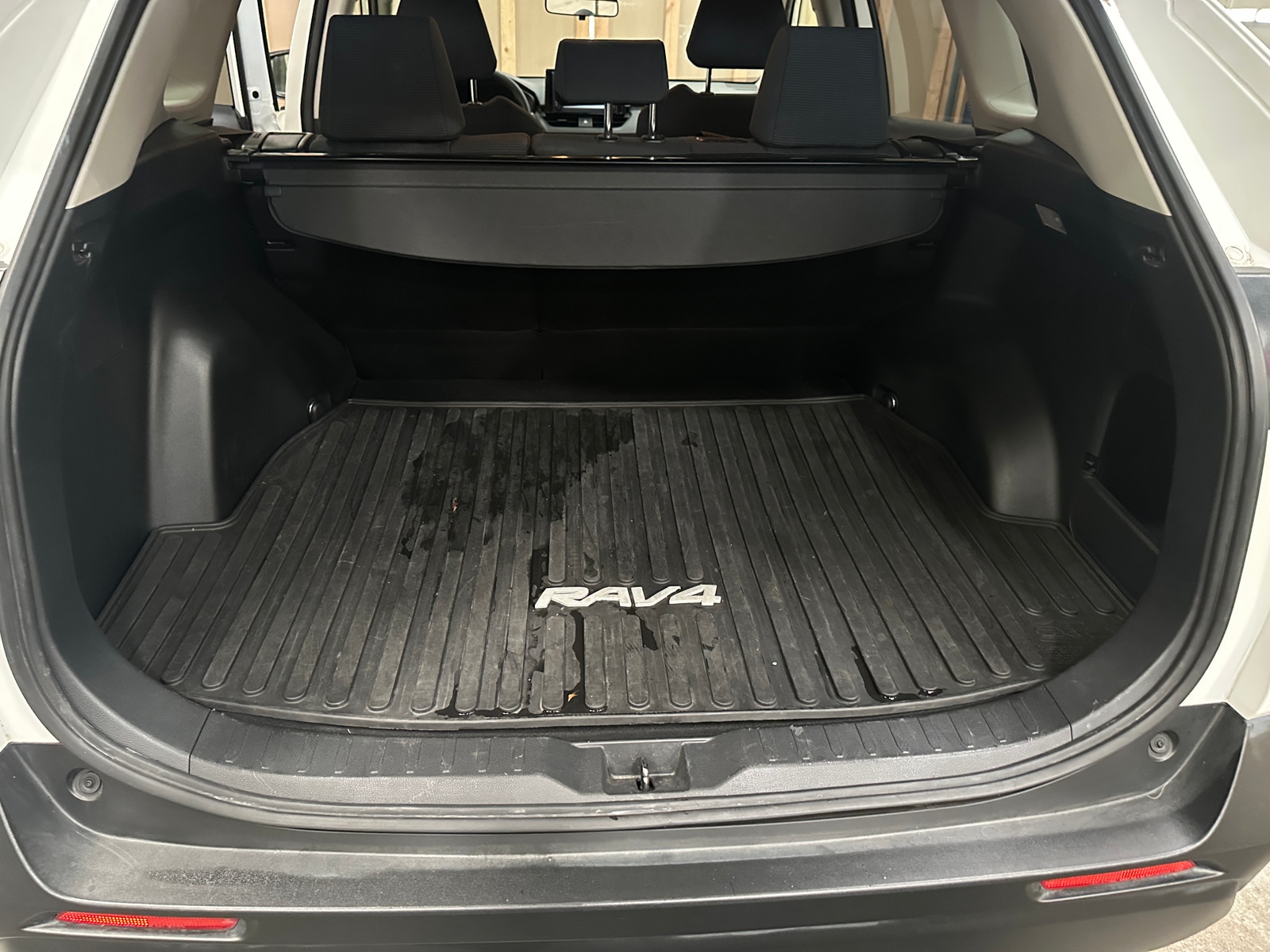 Thumbnail: 2019 Toyota RAV4 - 7