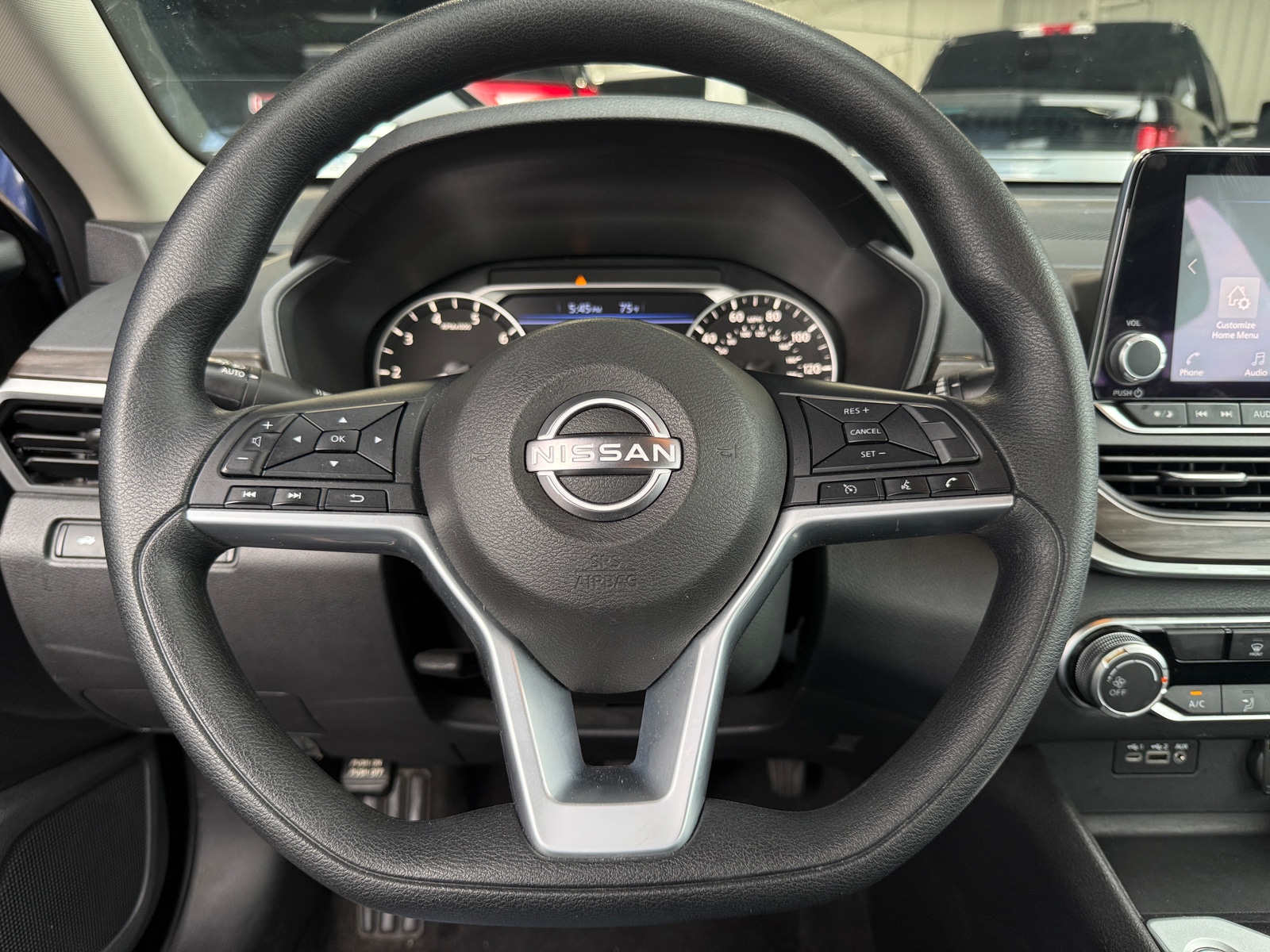 Thumbnail: 2025 Nissan Altima - 5